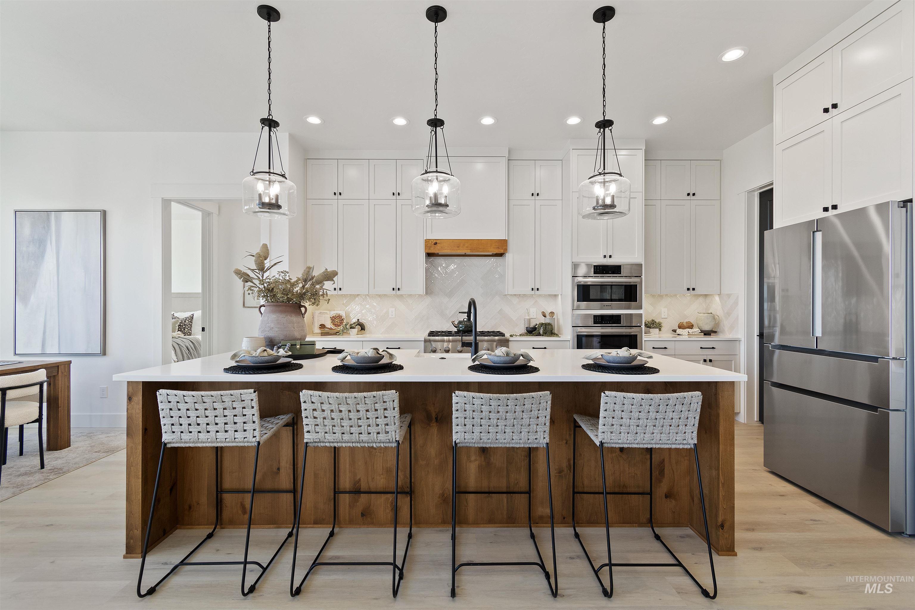 5615 W Haughburn Dr, Eagle, Idaho 83616, 3 Bedrooms, 2.5 Bathrooms, Residential For Sale, Price $939,000, 98967761