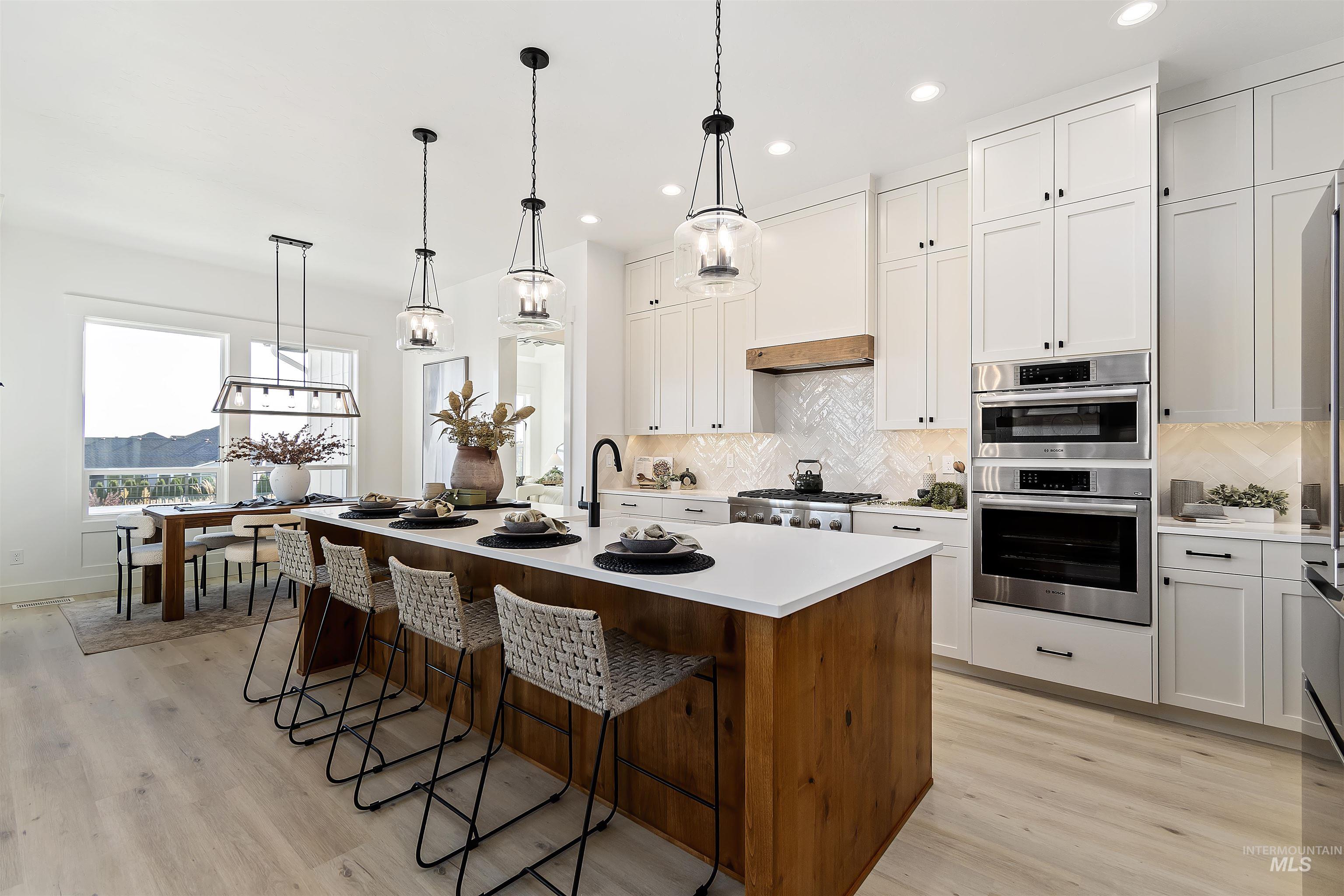 5615 W Haughburn Dr, Eagle, Idaho 83616, 3 Bedrooms, 2.5 Bathrooms, Residential For Sale, Price $939,000, 98967761