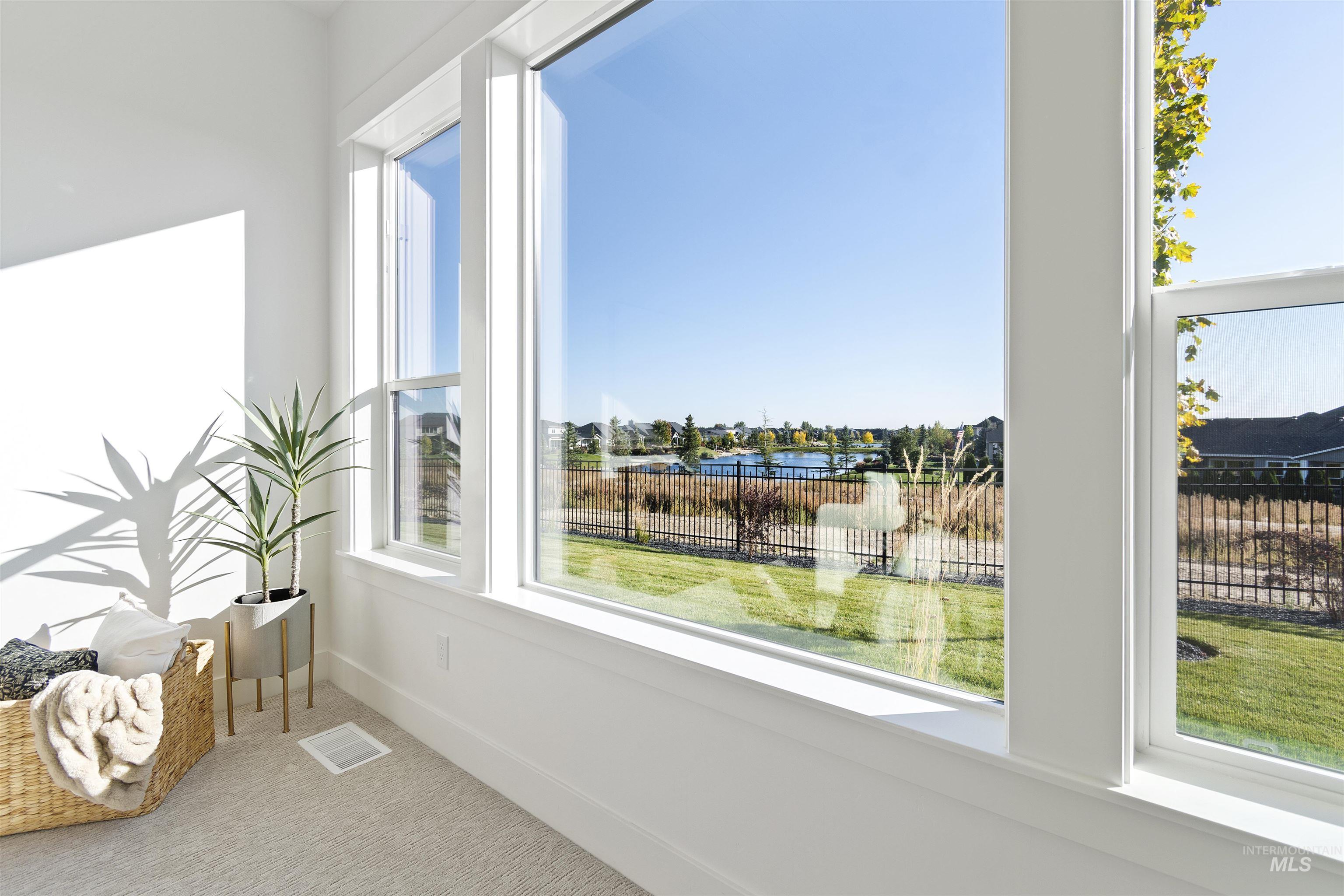 5615 W Haughburn Dr, Eagle, Idaho 83616, 3 Bedrooms, 2.5 Bathrooms, Residential For Sale, Price $939,000, 98967761