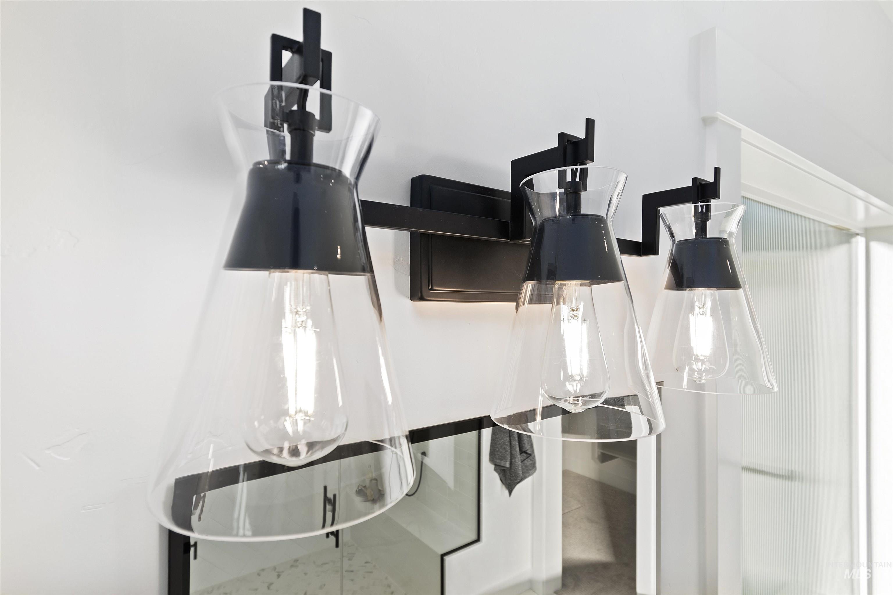 5615 W Haughburn Dr, Eagle, Idaho 83616, 3 Bedrooms, 2.5 Bathrooms, Residential For Sale, Price $939,000, 98967761