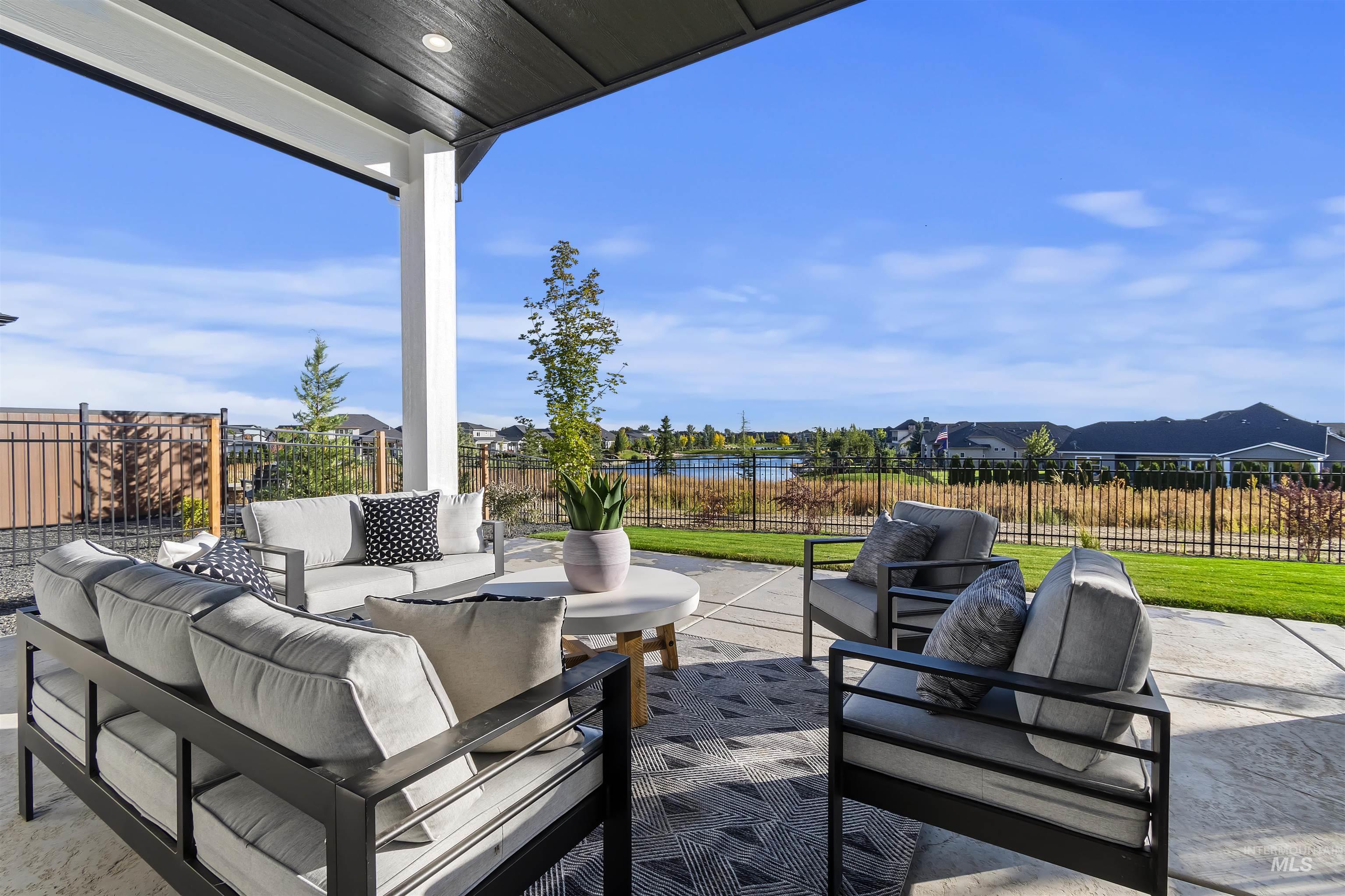 5615 W Haughburn Dr, Eagle, Idaho 83616, 3 Bedrooms, 2.5 Bathrooms, Residential For Sale, Price $939,000, 98967761