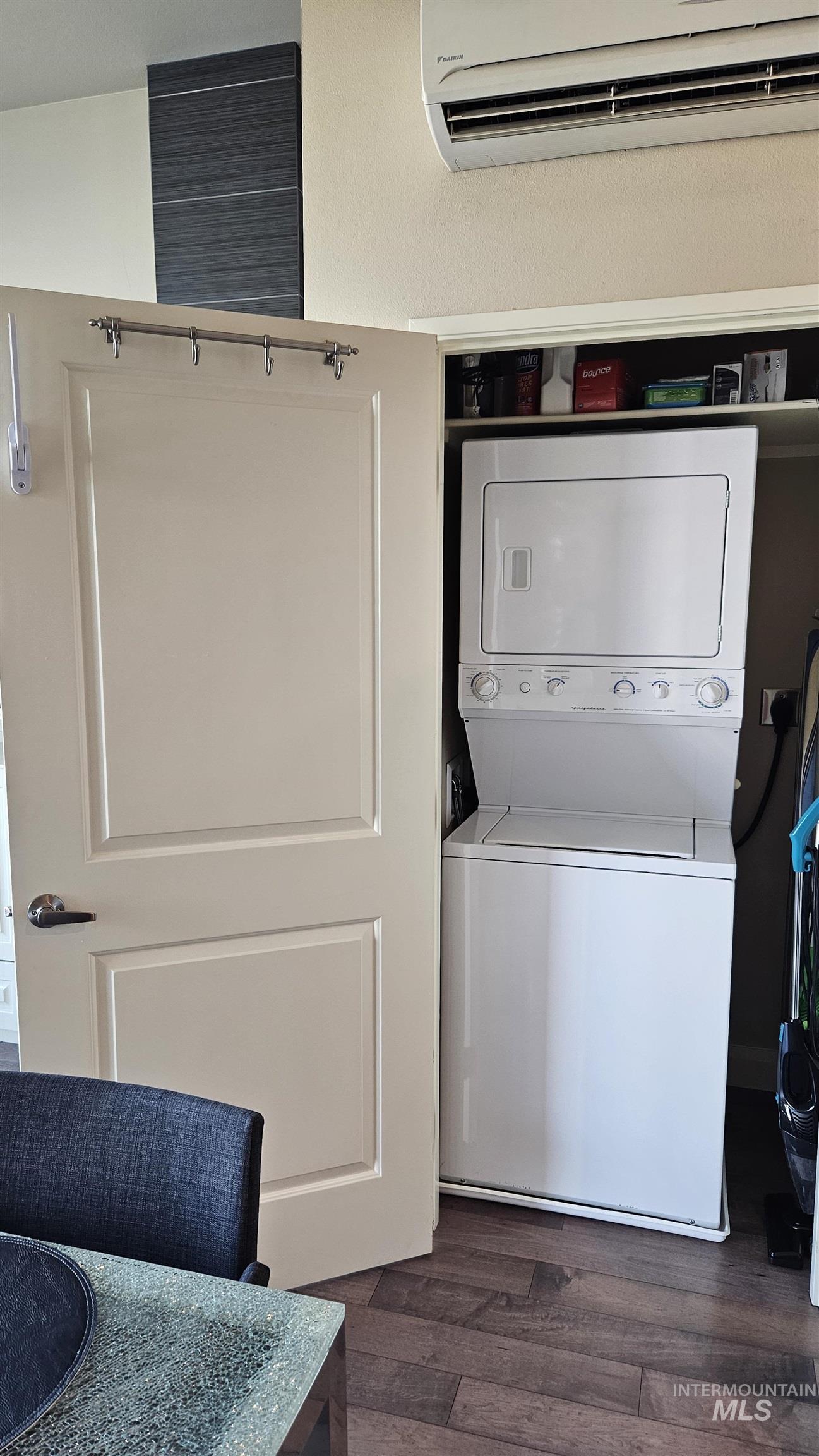 851 W Front #803, Boise, Idaho 83702, 1 Bedroom, 1 Bathroom, Residential For Sale, Price $514,900, 98967766