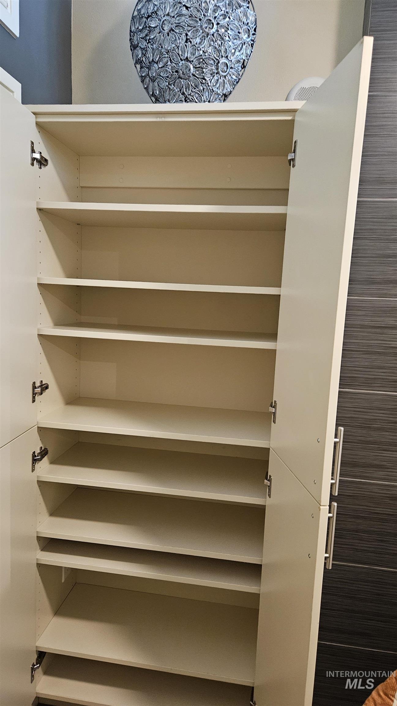 851 W Front #803, Boise, Idaho 83702, 1 Bedroom, 1 Bathroom, Residential For Sale, Price $514,900, 98967766