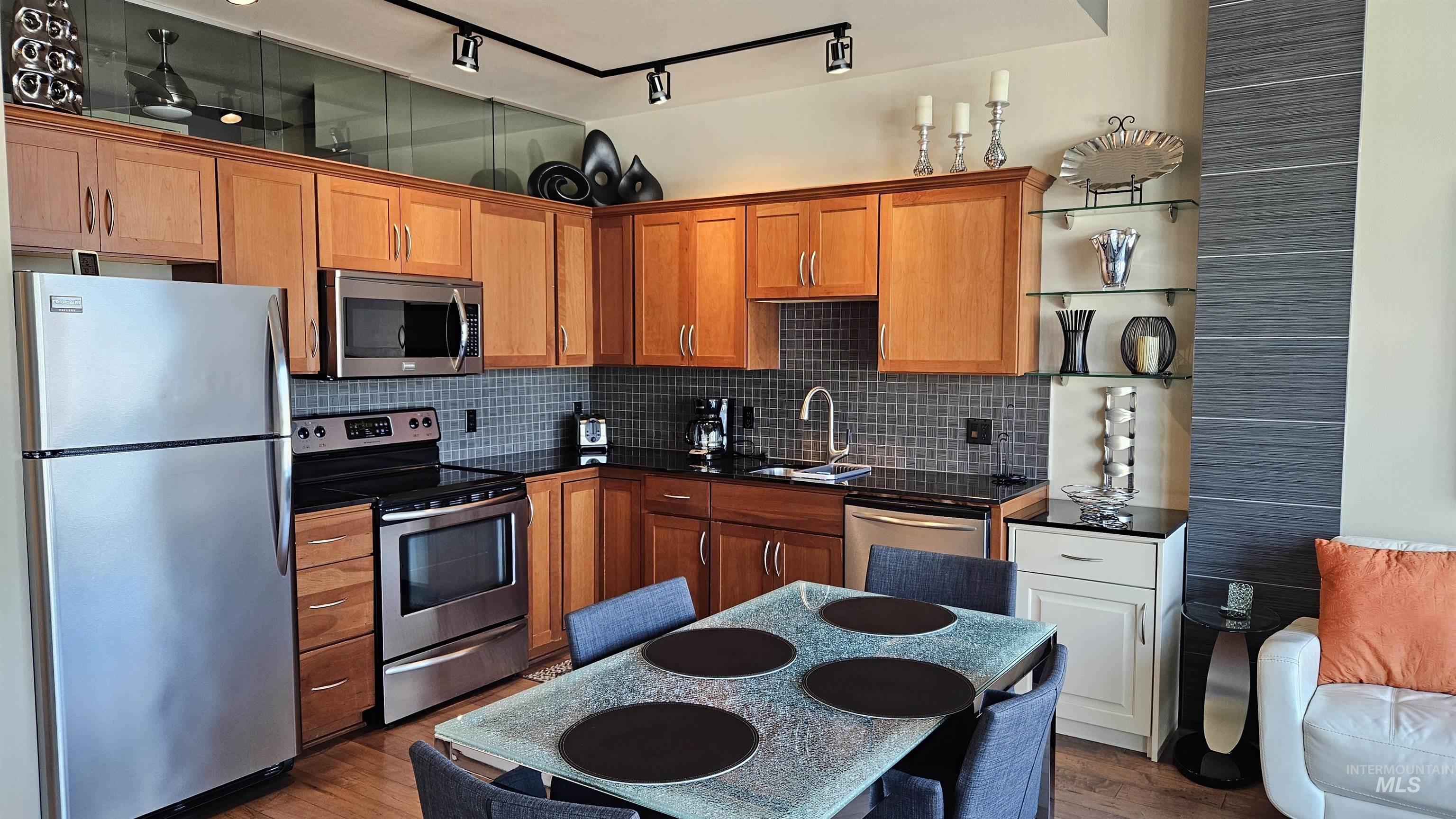 851 W Front #803, Boise, Idaho 83702, 1 Bedroom, 1 Bathroom, Residential For Sale, Price $514,900, 98967766