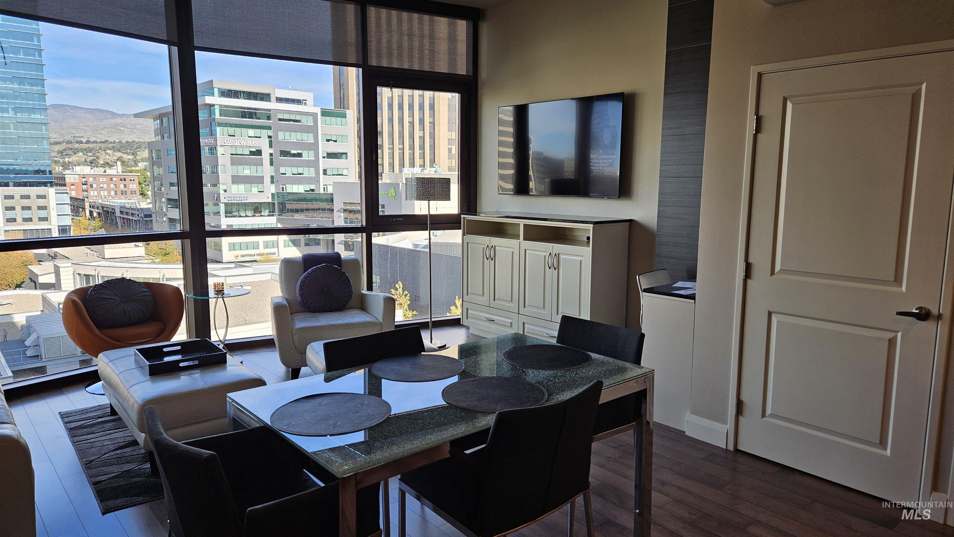 851 W Front #803, Boise, Idaho 83702, 1 Bedroom, 1 Bathroom, Residential For Sale, Price $514,900, 98967766