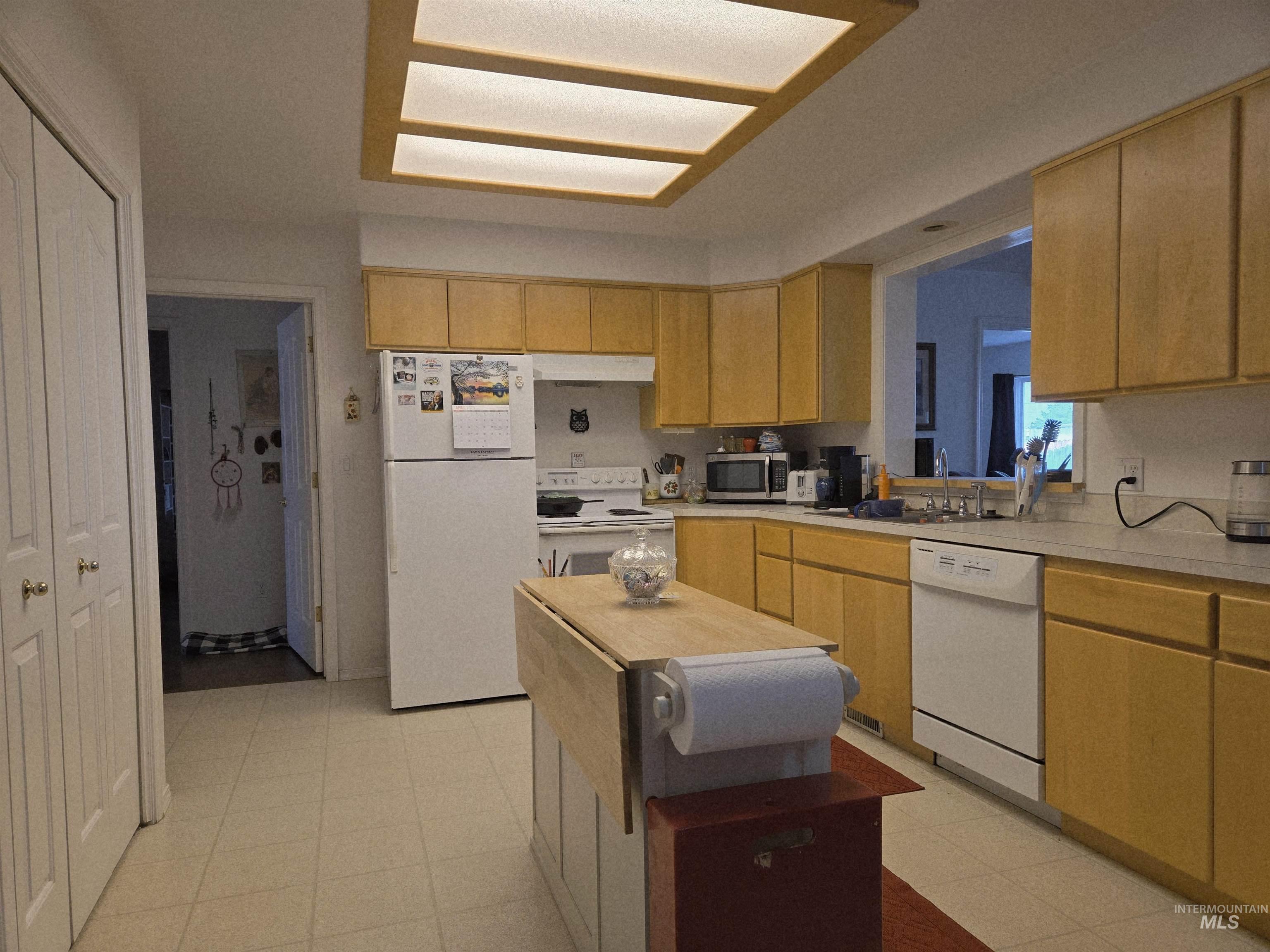 1680 Pennington Dr., Ontario, Oregon 97914, 4 Bedrooms, 2 Bathrooms, Residential For Sale, Price $339,500, 98967775