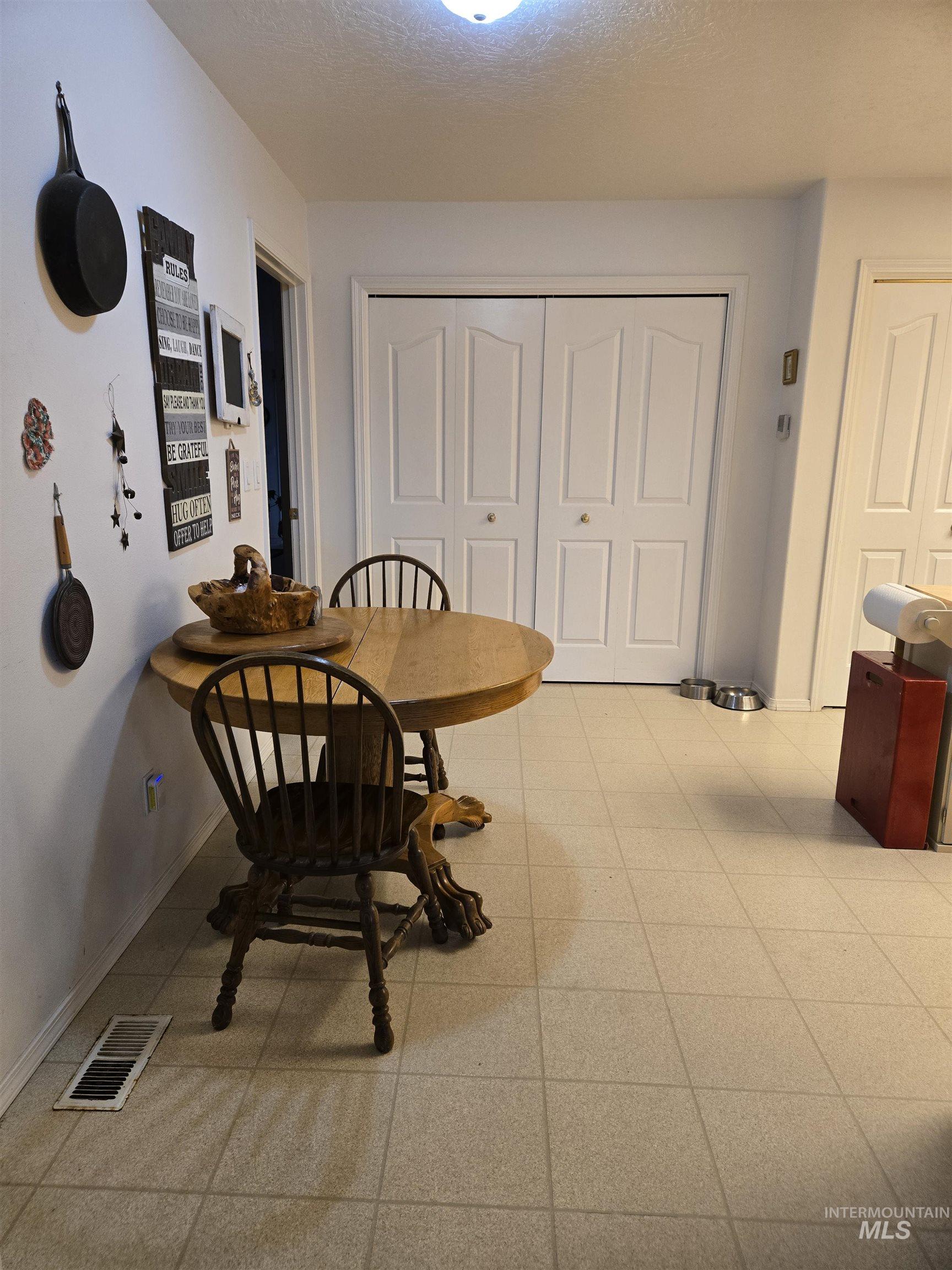 1680 Pennington Dr., Ontario, Oregon 97914, 4 Bedrooms, 2 Bathrooms, Residential For Sale, Price $339,500, 98967775