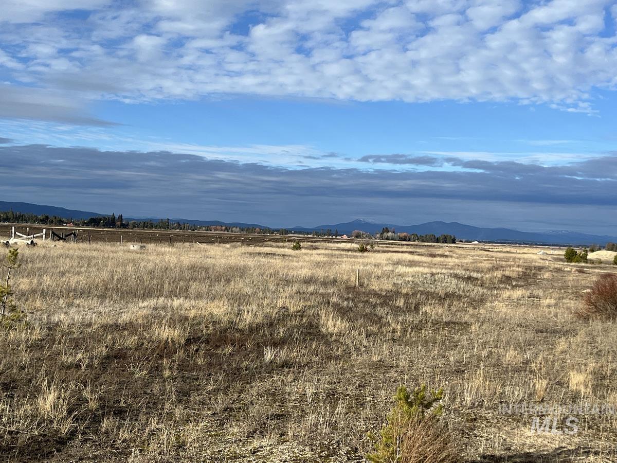 16 & 18 Loomis Lane, Donnelly, Idaho 83615, Land For Sale, Price $868,000, 98967786