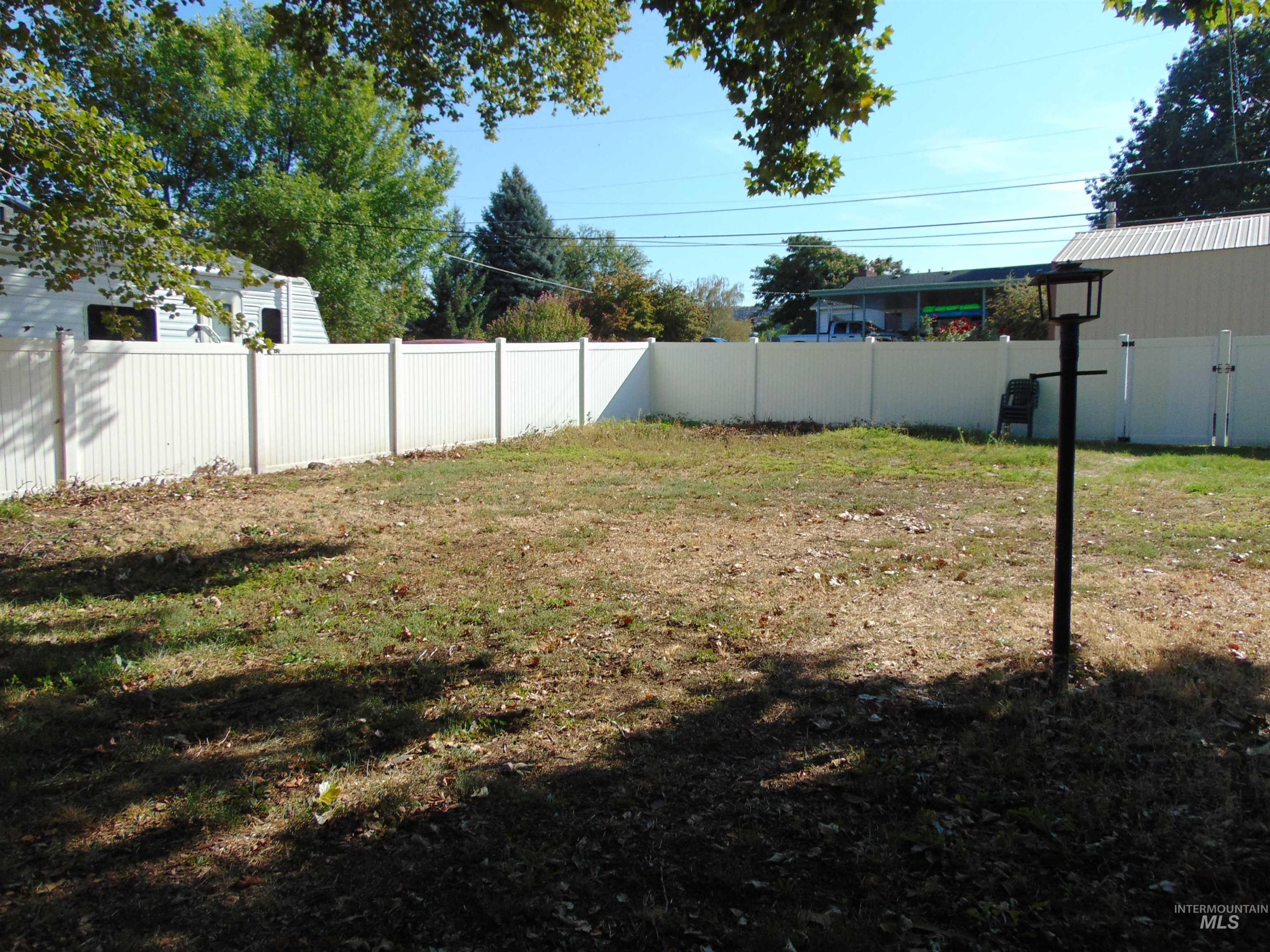 2324 12th ave, Lewiston, Idaho 83501, 4 Bedrooms, 1 Bathroom, Residential For Sale, Price $317,400, 98967805