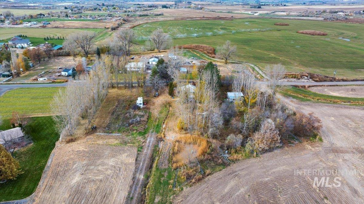 Aerial view of property's location with rural landscape