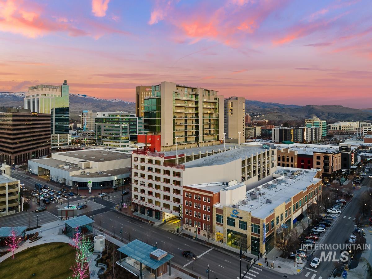 851 W Front Street, Boise, Idaho 83702-5856, 2 Bedrooms, 2 Bathrooms, Residential For Sale, Price $1,085,000, 98967809