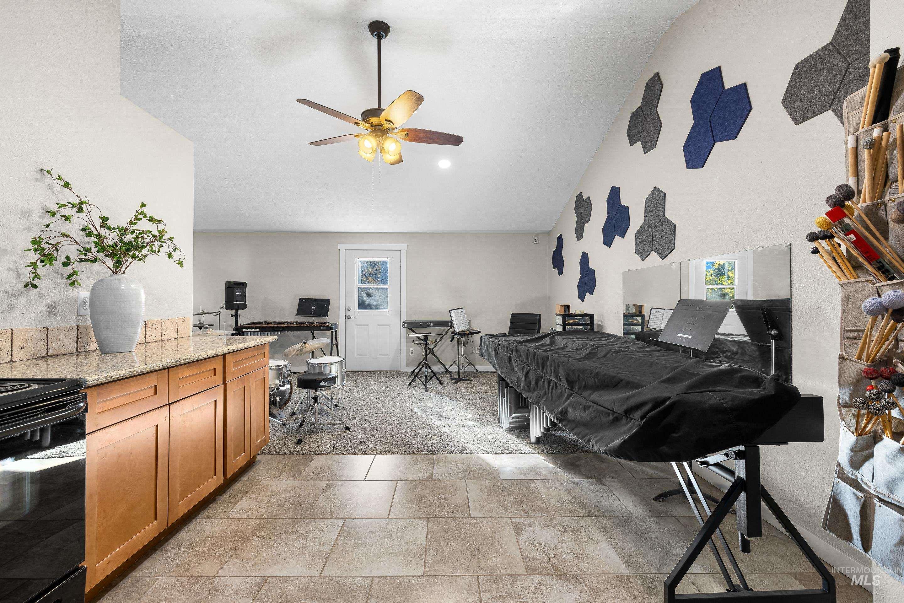 621 W Broadway Ave, Meridian, Idaho 83642, 4 Bedrooms, 3 Bathrooms, Residential For Sale, Price $574,900, 98967810