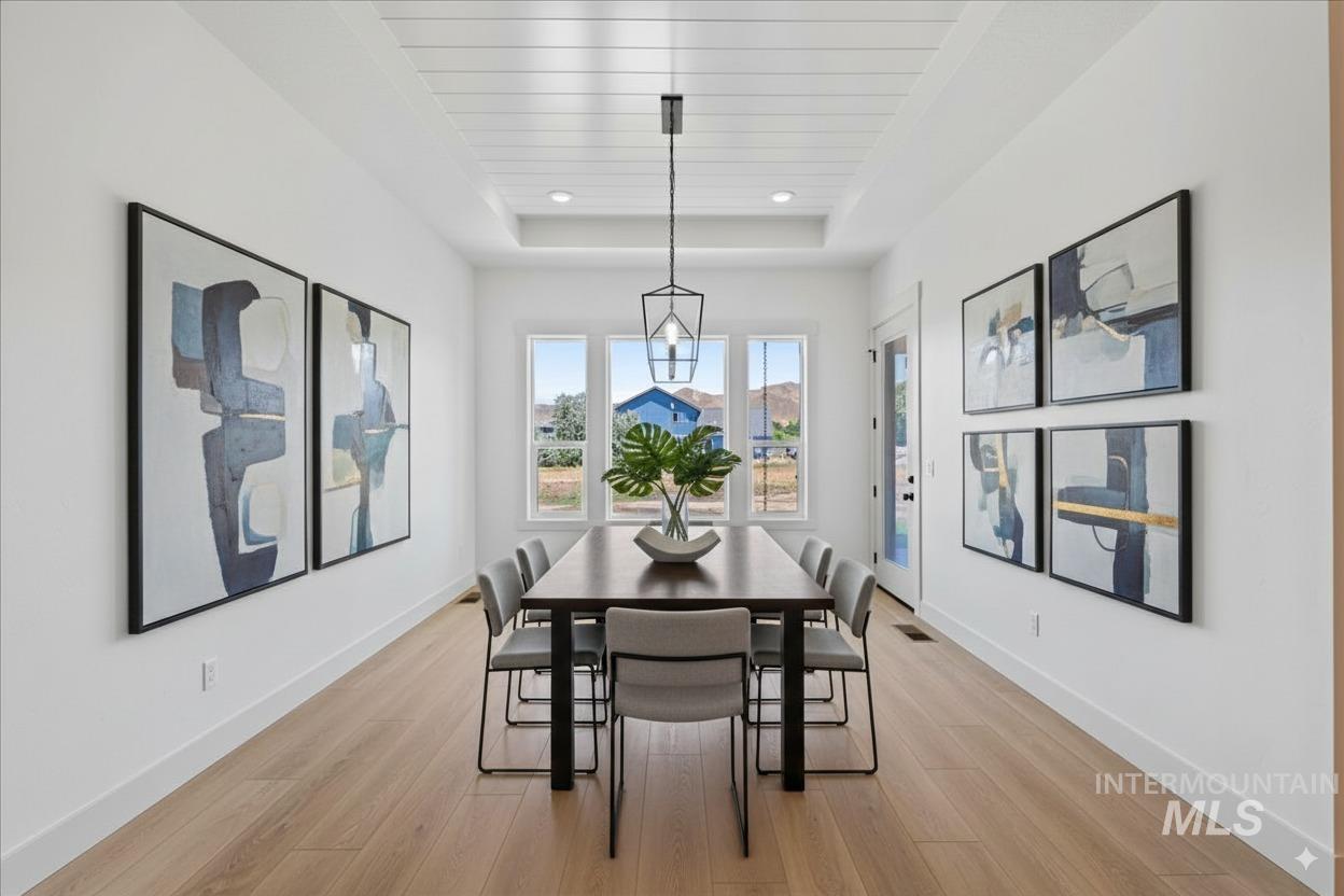 1360 Jordan Ln, Emmett, Idaho 83617, 3 Bedrooms, 3.5 Bathrooms, Residential For Sale, Price $995,000, 98967812