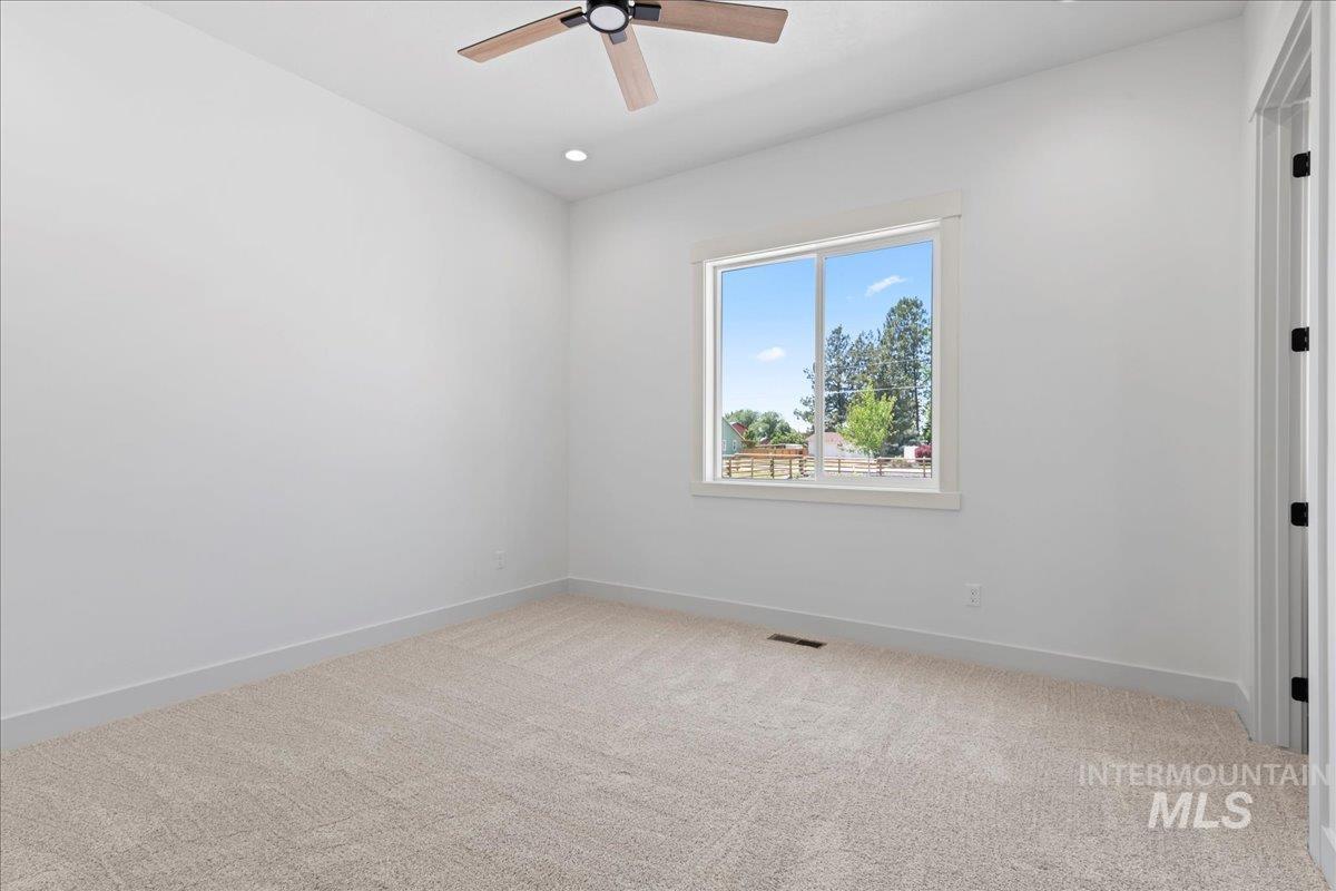 1360 Jordan Ln, Emmett, Idaho 83617, 3 Bedrooms, 3.5 Bathrooms, Residential For Sale, Price $995,000, 98967812