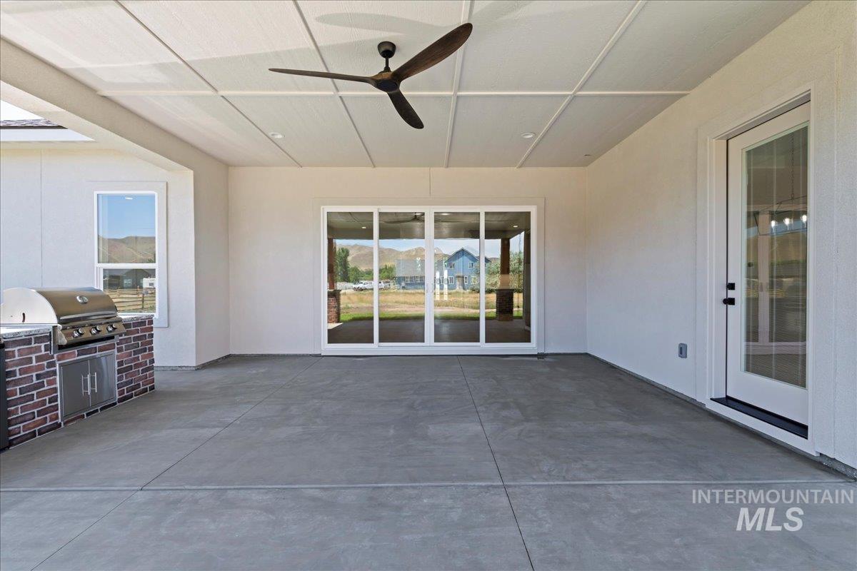 1360 Jordan Ln, Emmett, Idaho 83617, 3 Bedrooms, 3.5 Bathrooms, Residential For Sale, Price $995,000, 98967812