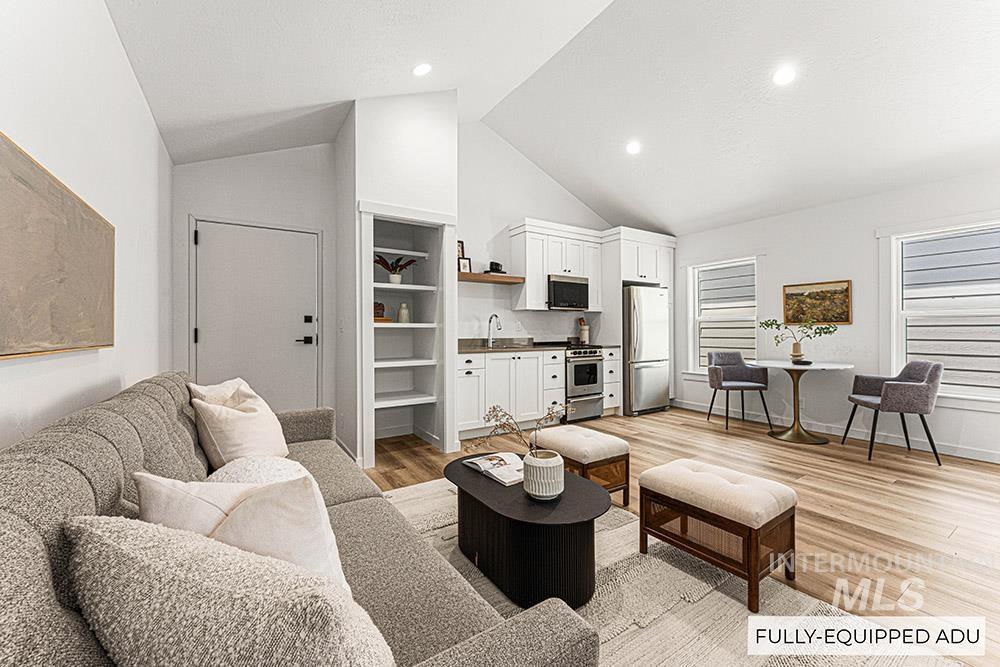 3544 W Anderson St, Boise, Idaho 83703, 4 Bedrooms, 3.5 Bathrooms, Residential For Sale, Price $639,900, 98967826