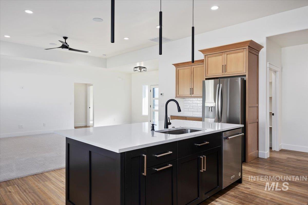 924 Trapper Peak Rd, Kimberly, Idaho 83341, 3 Bedrooms, 2 Bathrooms, Residential For Sale, Price $489,900, 98967834