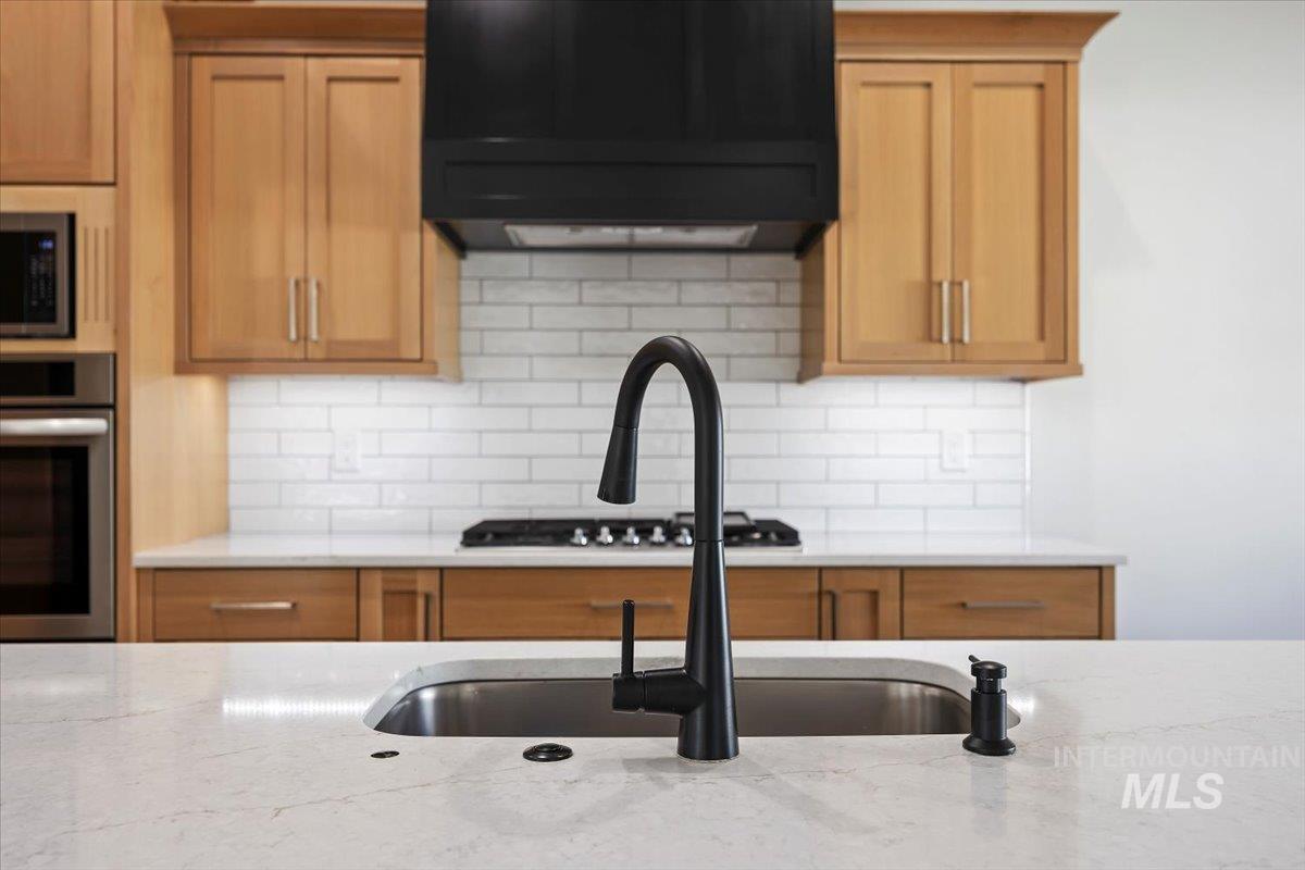 924 Trapper Peak Rd, Kimberly, Idaho 83341, 3 Bedrooms, 2 Bathrooms, Residential For Sale, Price $489,900, 98967834