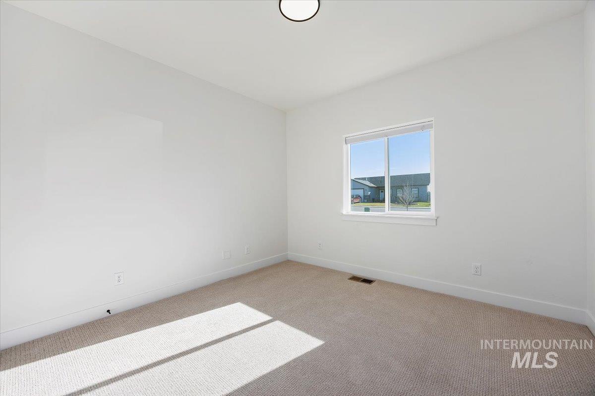 924 Trapper Peak Rd, Kimberly, Idaho 83341, 3 Bedrooms, 2 Bathrooms, Residential For Sale, Price $489,900, 98967834