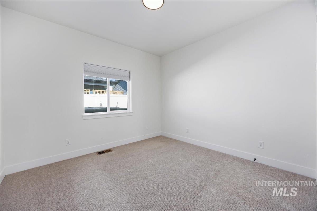 924 Trapper Peak Rd, Kimberly, Idaho 83341, 3 Bedrooms, 2 Bathrooms, Residential For Sale, Price $489,900, 98967834