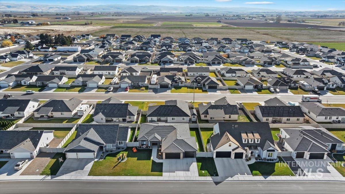 924 Trapper Peak Rd, Kimberly, Idaho 83341, 3 Bedrooms, 2 Bathrooms, Residential For Sale, Price $489,900, 98967834