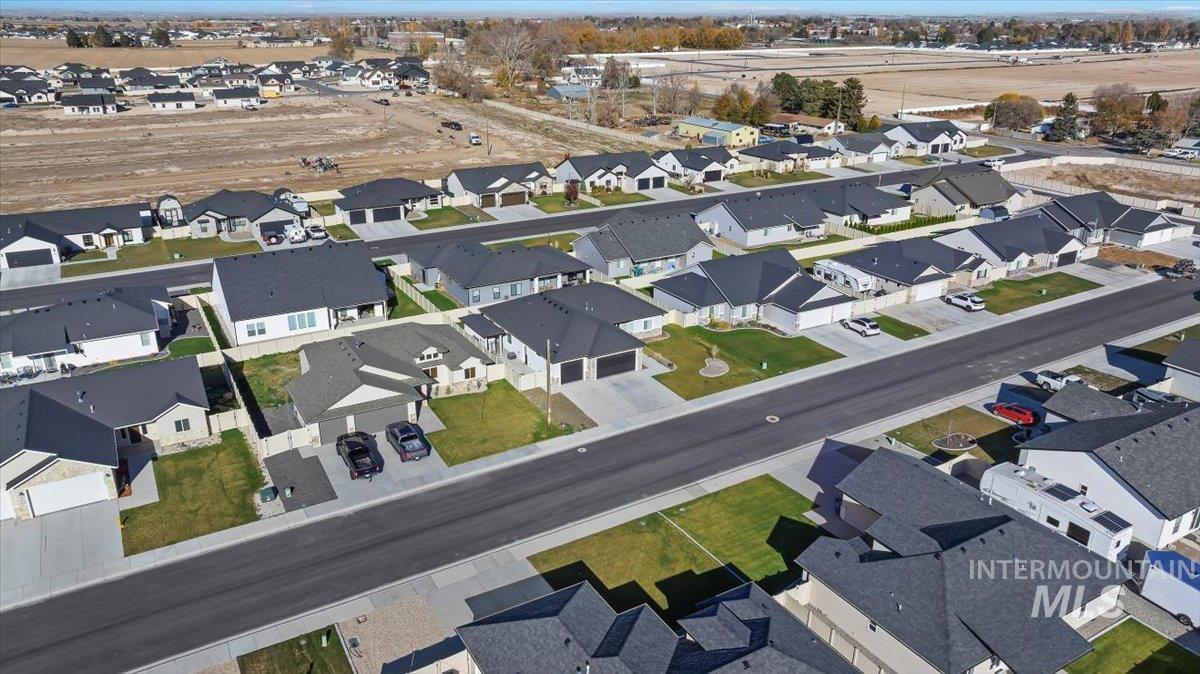 924 Trapper Peak Rd, Kimberly, Idaho 83341, 3 Bedrooms, 2 Bathrooms, Residential For Sale, Price $489,900, 98967834