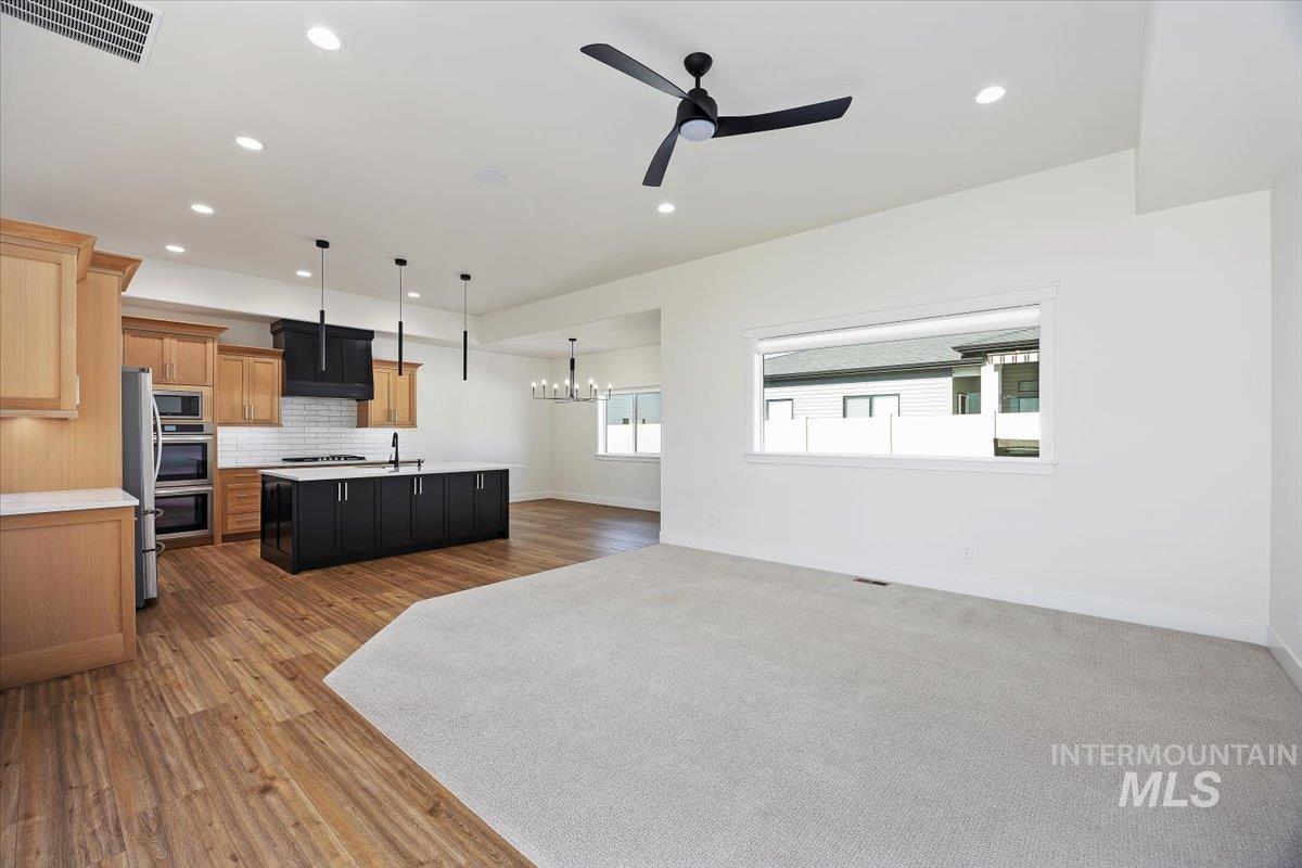 924 Trapper Peak Rd, Kimberly, Idaho 83341, 3 Bedrooms, 2 Bathrooms, Residential For Sale, Price $489,900, 98967834