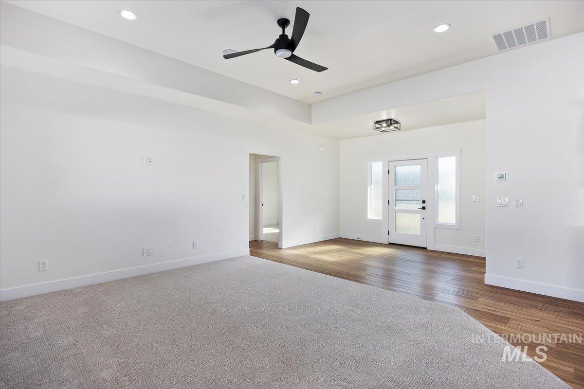 924 Trapper Peak Rd, Kimberly, Idaho 83341, 3 Bedrooms, 2 Bathrooms, Residential For Sale, Price $489,900, 98967834