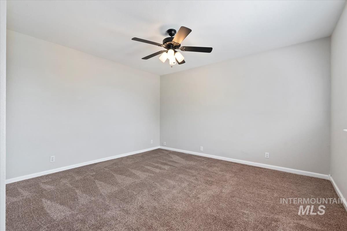 931 N Maple Creek Ave, Meridian, Idaho 83642, 3 Bedrooms, 2 Bathrooms, Residential For Sale, Price $410,000, 98967835