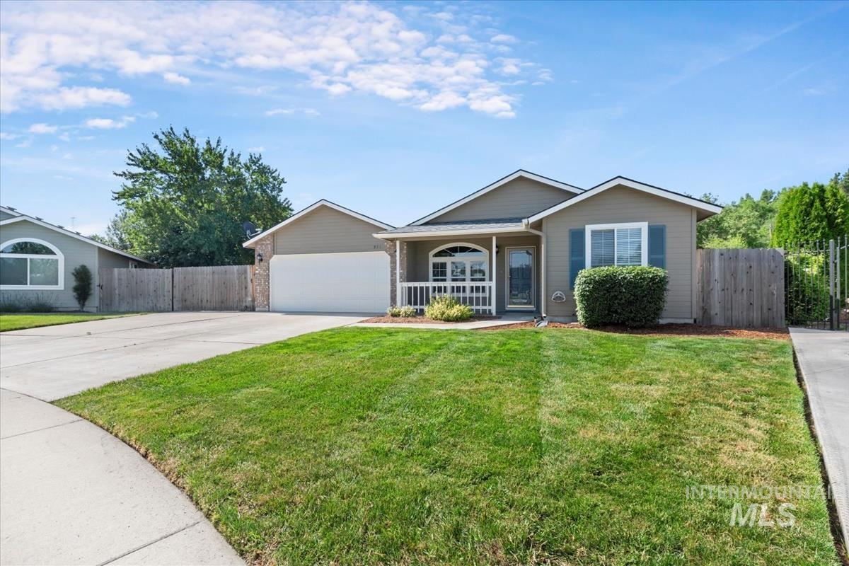 931 N Maple Creek Ave, Meridian, Idaho 83642, 3 Bedrooms, 2 Bathrooms, Residential For Sale, Price $410,000, 98967835