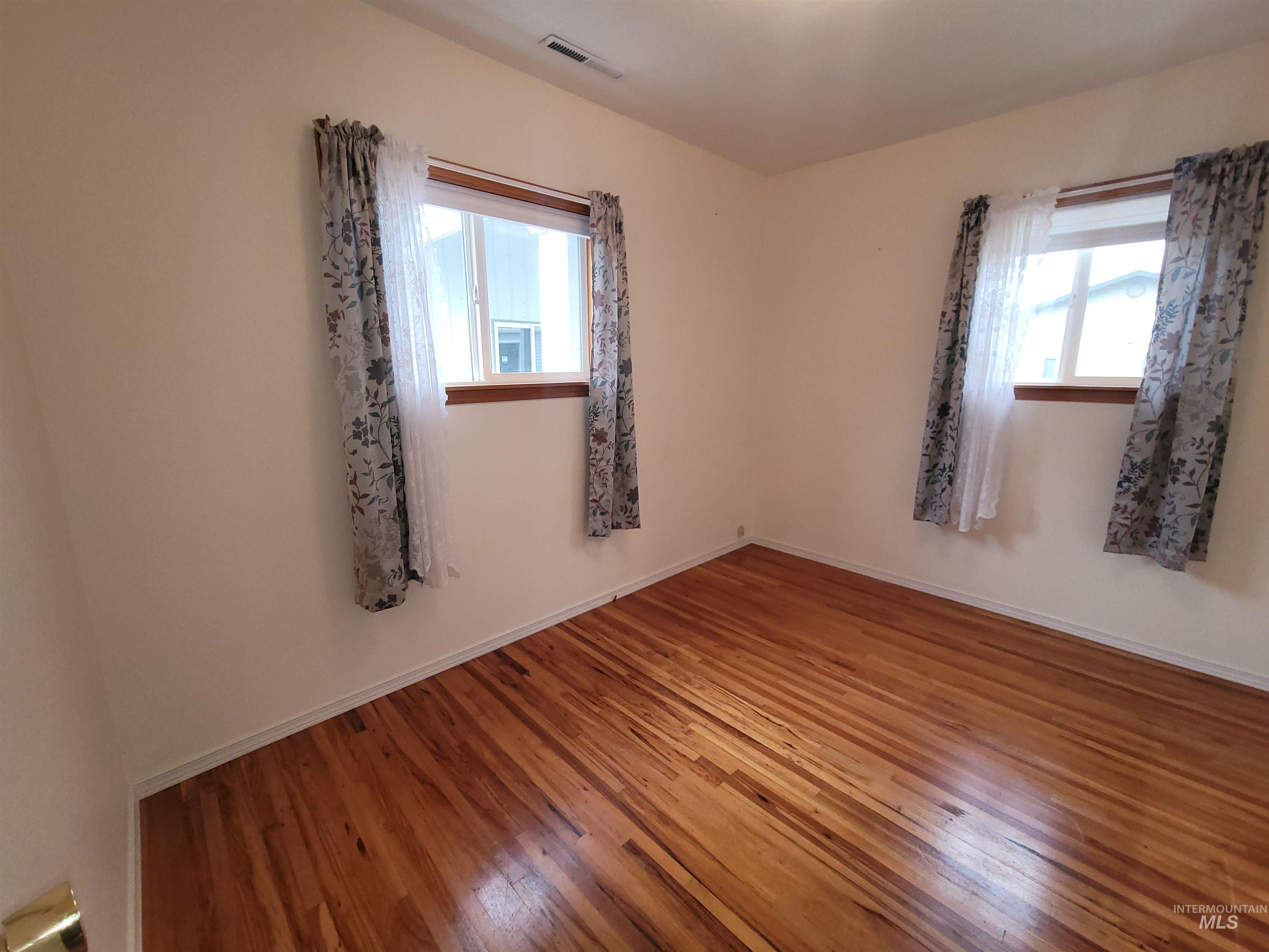 3719 16th St., Lewiston, Idaho 83501, 3 Bedrooms, 1 Bathroom, Residential For Sale, Price $399,000, 98967847