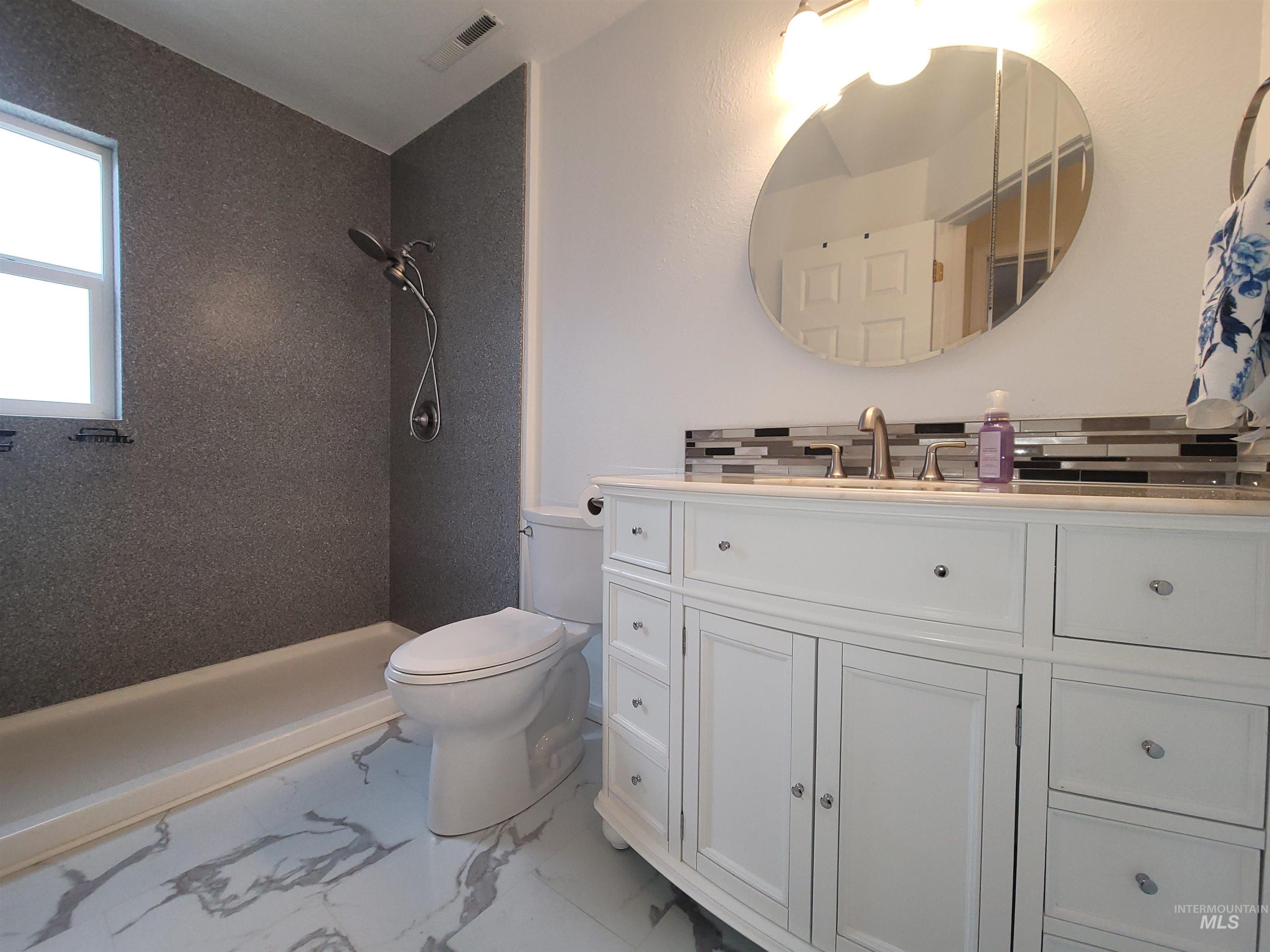 3719 16th St., Lewiston, Idaho 83501, 3 Bedrooms, 1 Bathroom, Residential For Sale, Price $399,000, 98967847