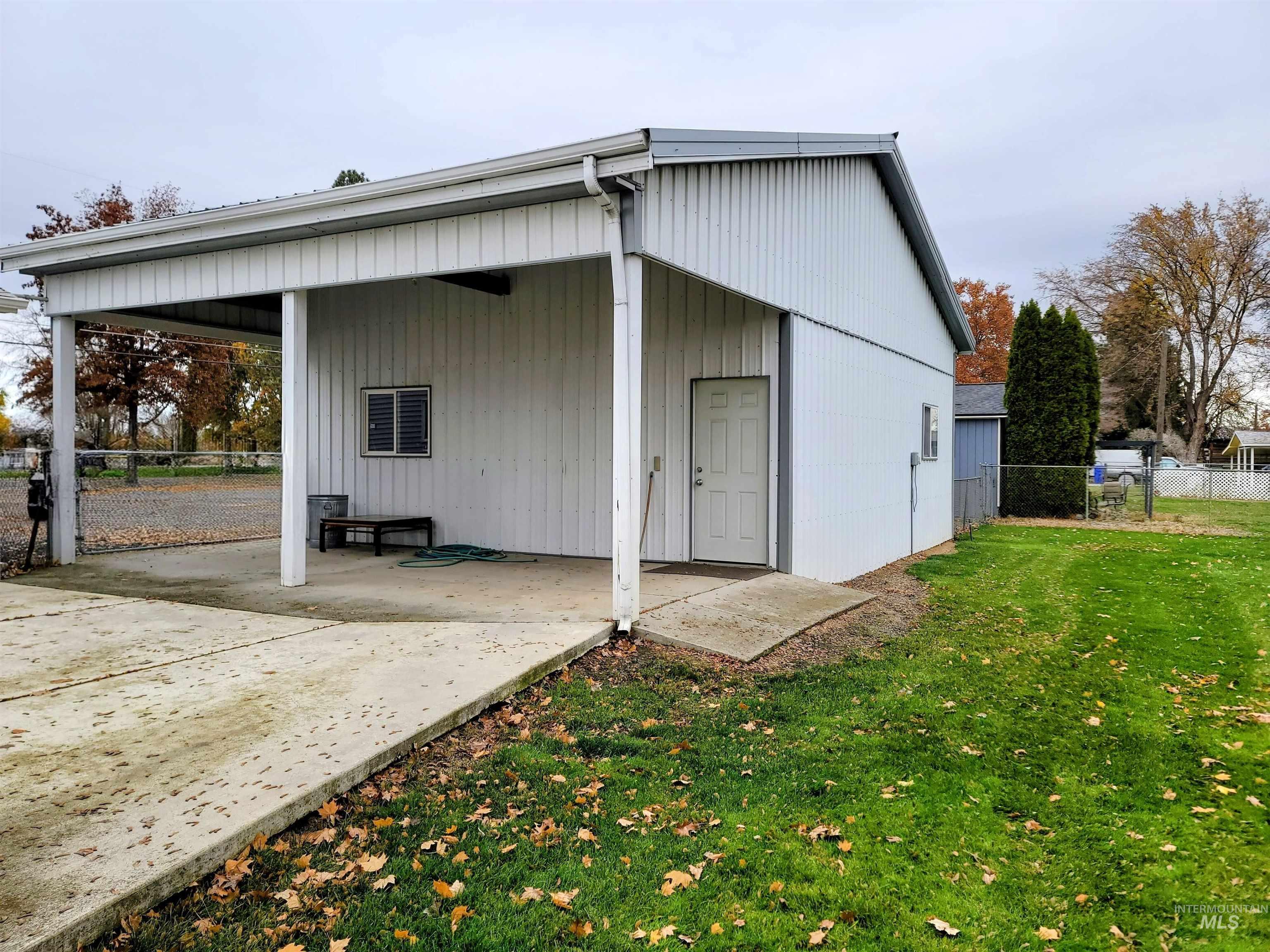 3719 16th St., Lewiston, Idaho 83501, 3 Bedrooms, 1 Bathroom, Residential For Sale, Price $399,000, 98967847