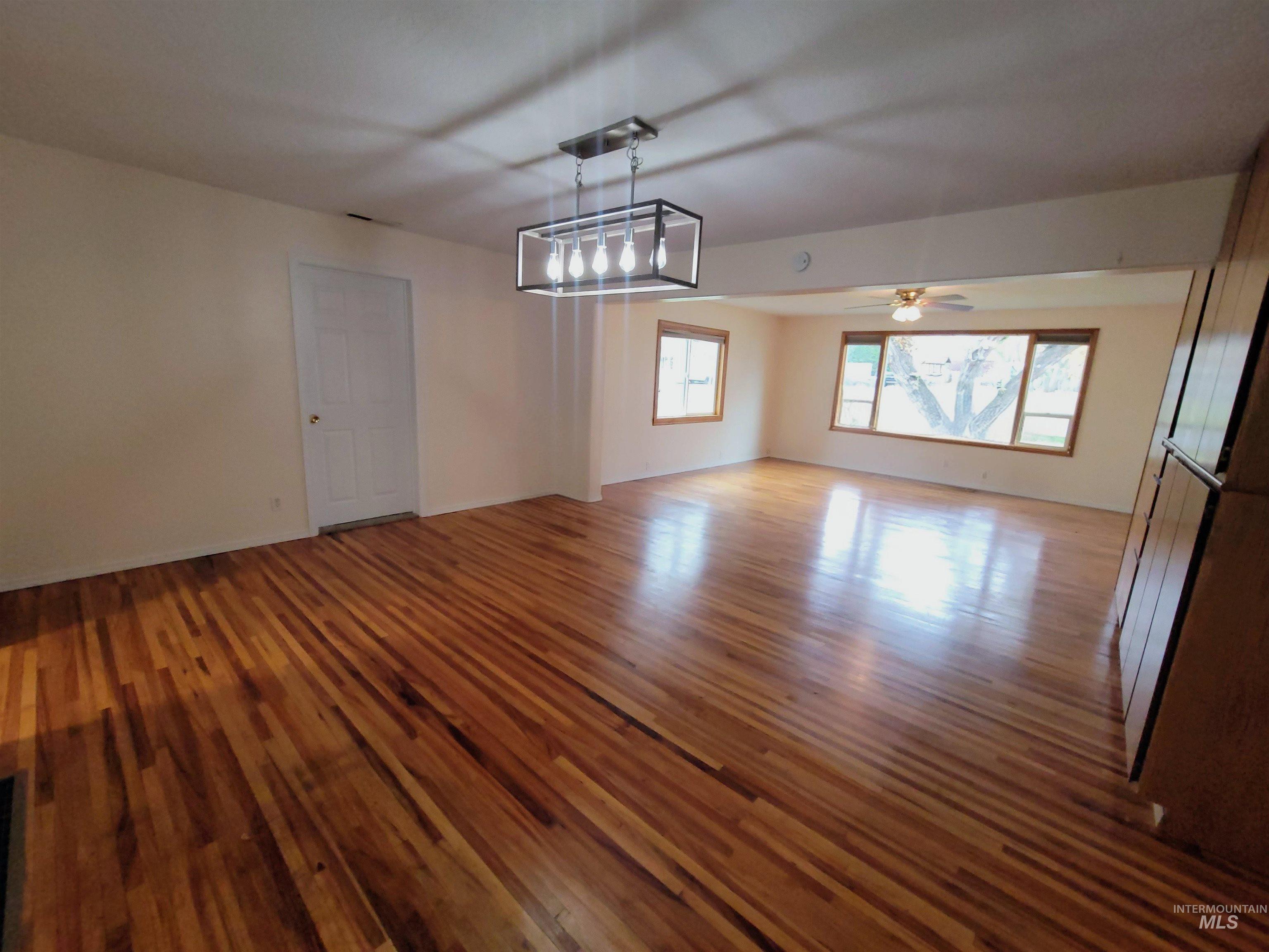 3719 16th St., Lewiston, Idaho 83501, 3 Bedrooms, 1 Bathroom, Residential For Sale, Price $399,000, 98967847