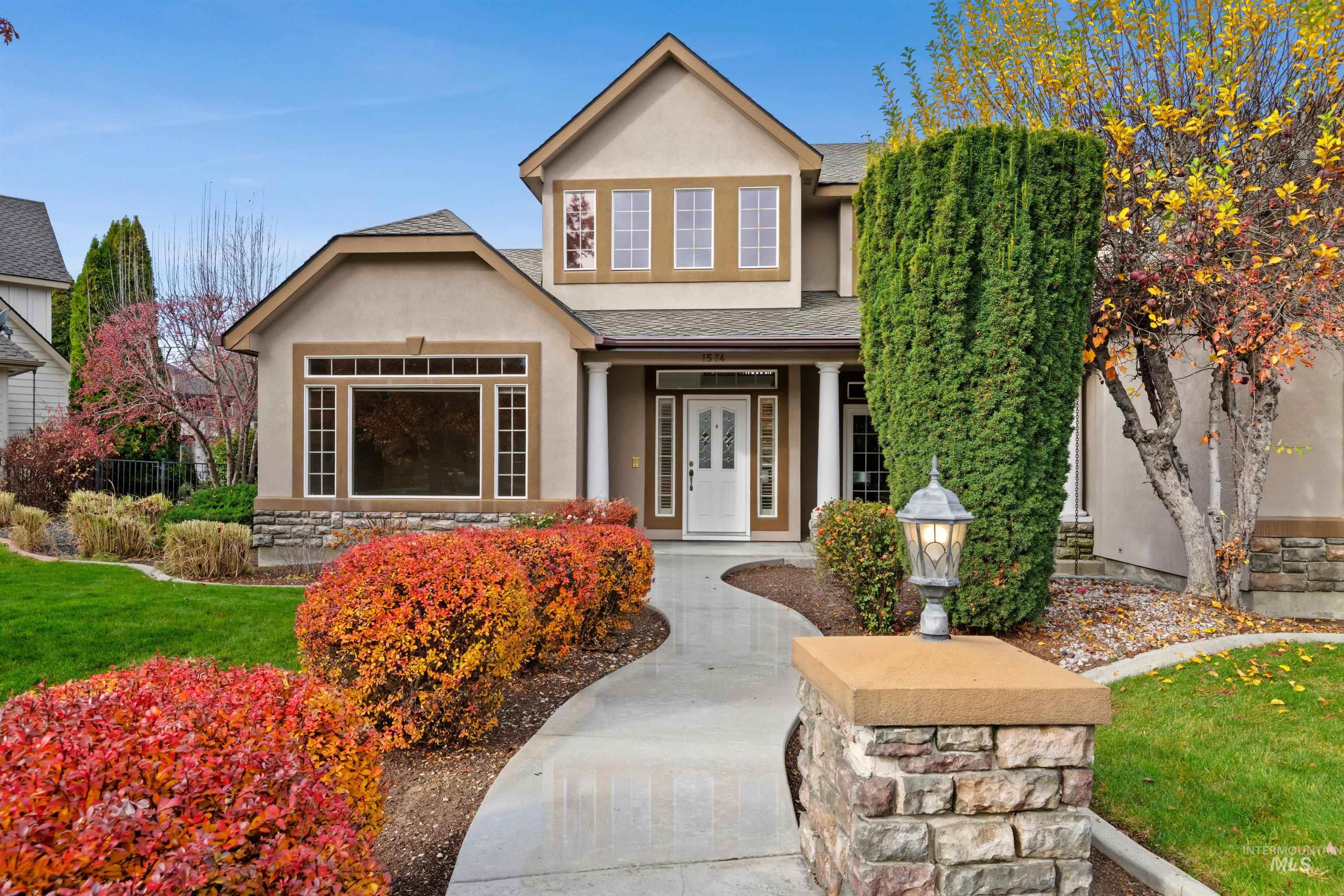 1574 S River Grove Way, Eagle, Idaho 83616, 5 Bedrooms, 3.5 Bathrooms, Residential For Sale, Price $1,020,000, 98967848