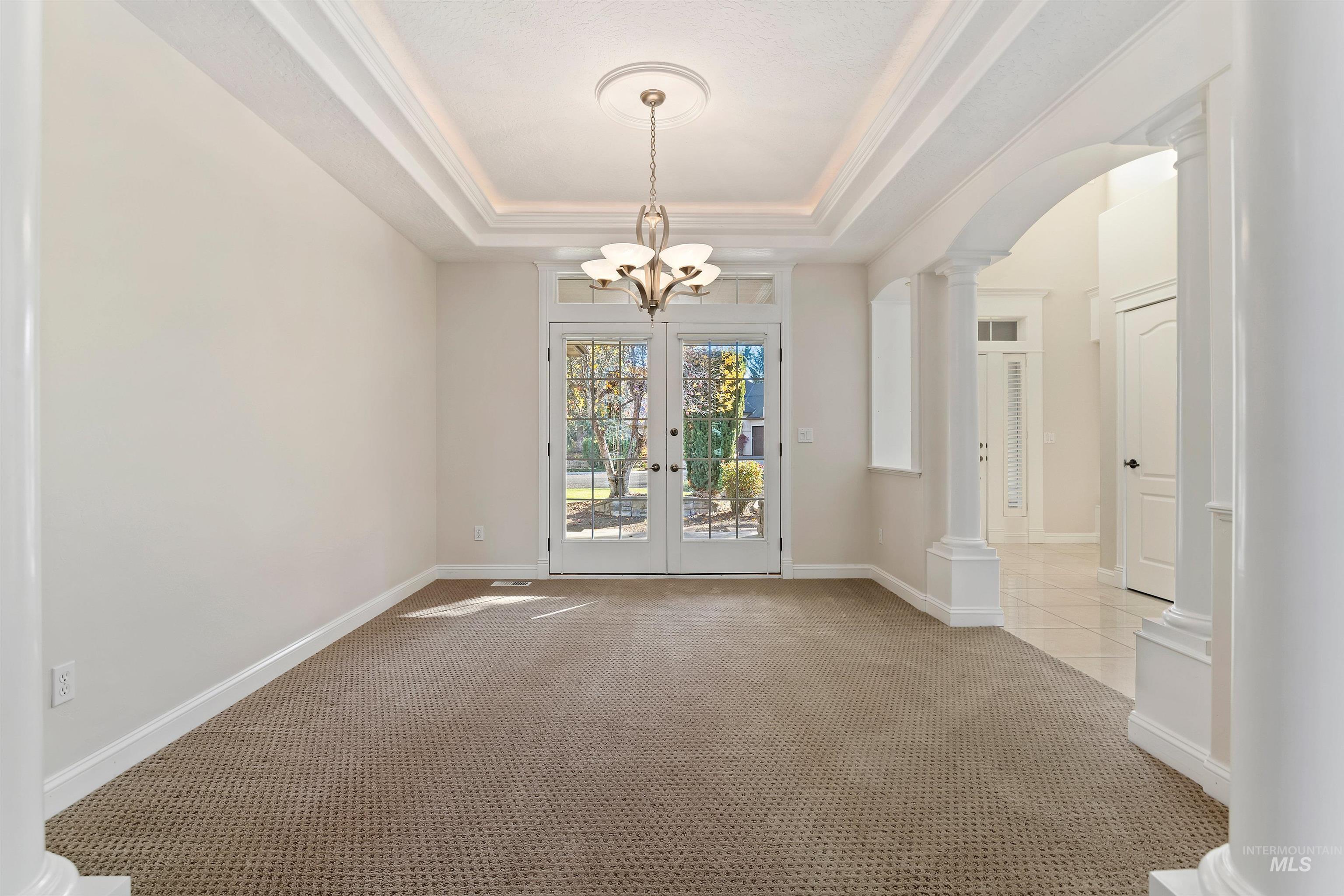 1574 S River Grove Way, Eagle, Idaho 83616, 5 Bedrooms, 3.5 Bathrooms, Residential For Sale, Price $1,020,000, 98967848