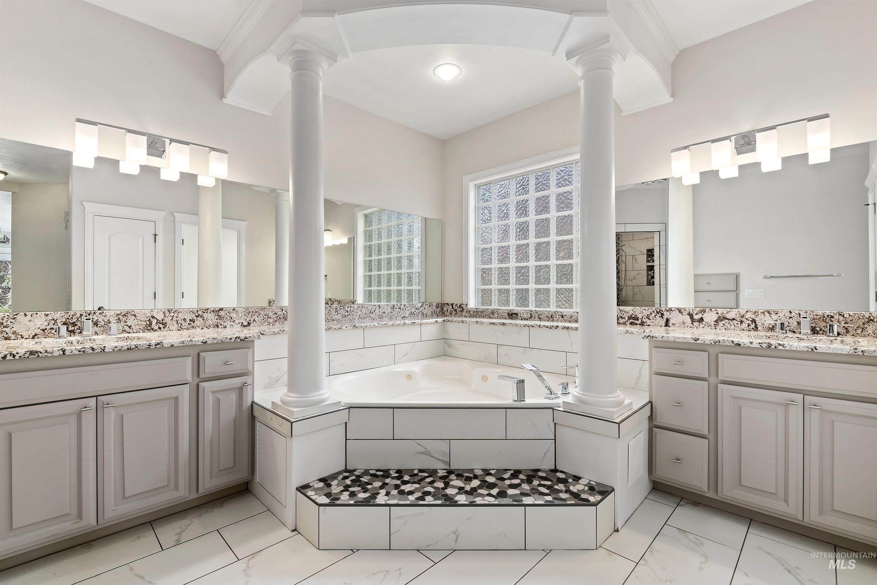 1574 S River Grove Way, Eagle, Idaho 83616, 5 Bedrooms, 3.5 Bathrooms, Residential For Sale, Price $1,020,000, 98967848