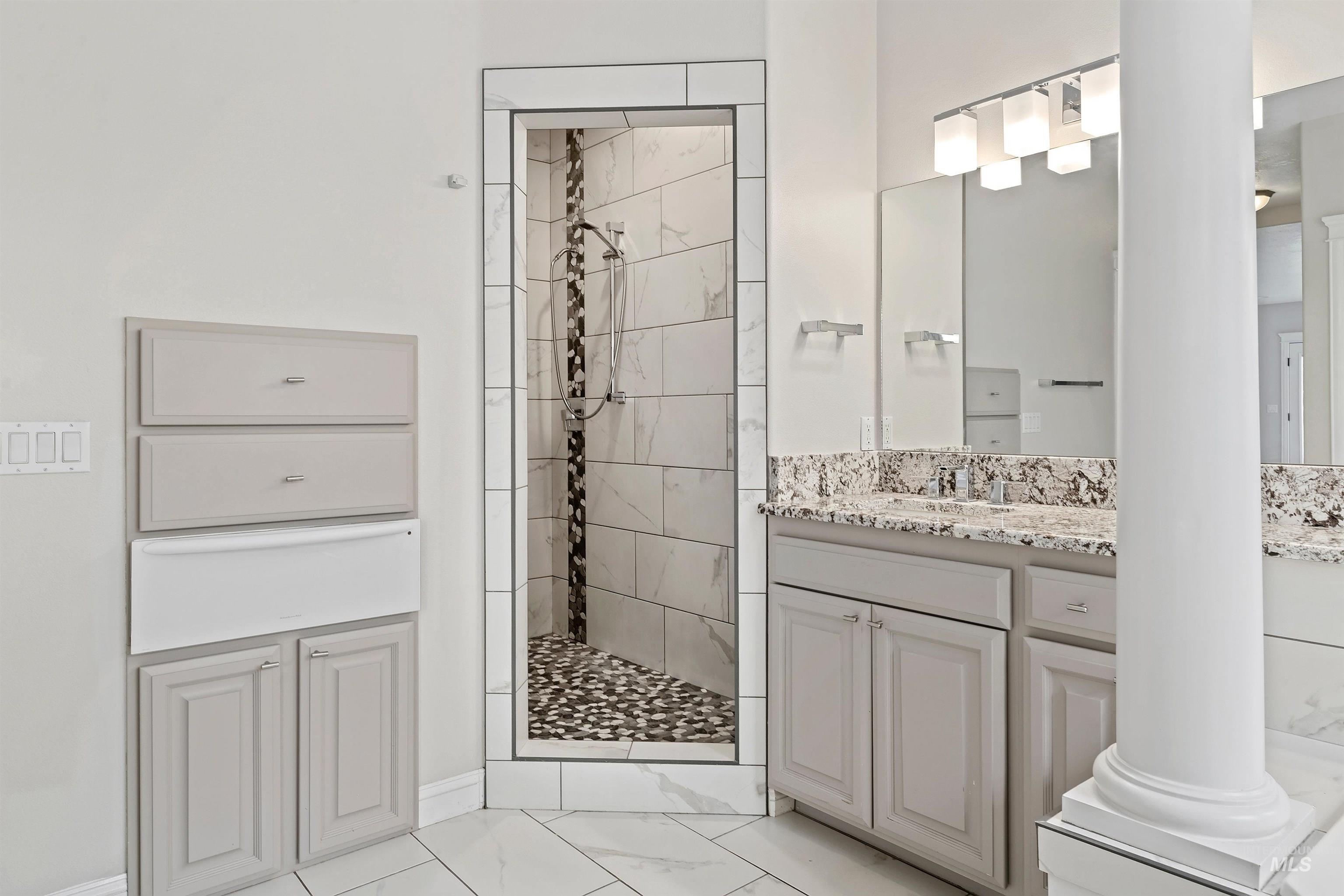 1574 S River Grove Way, Eagle, Idaho 83616, 5 Bedrooms, 3.5 Bathrooms, Residential For Sale, Price $1,020,000, 98967848