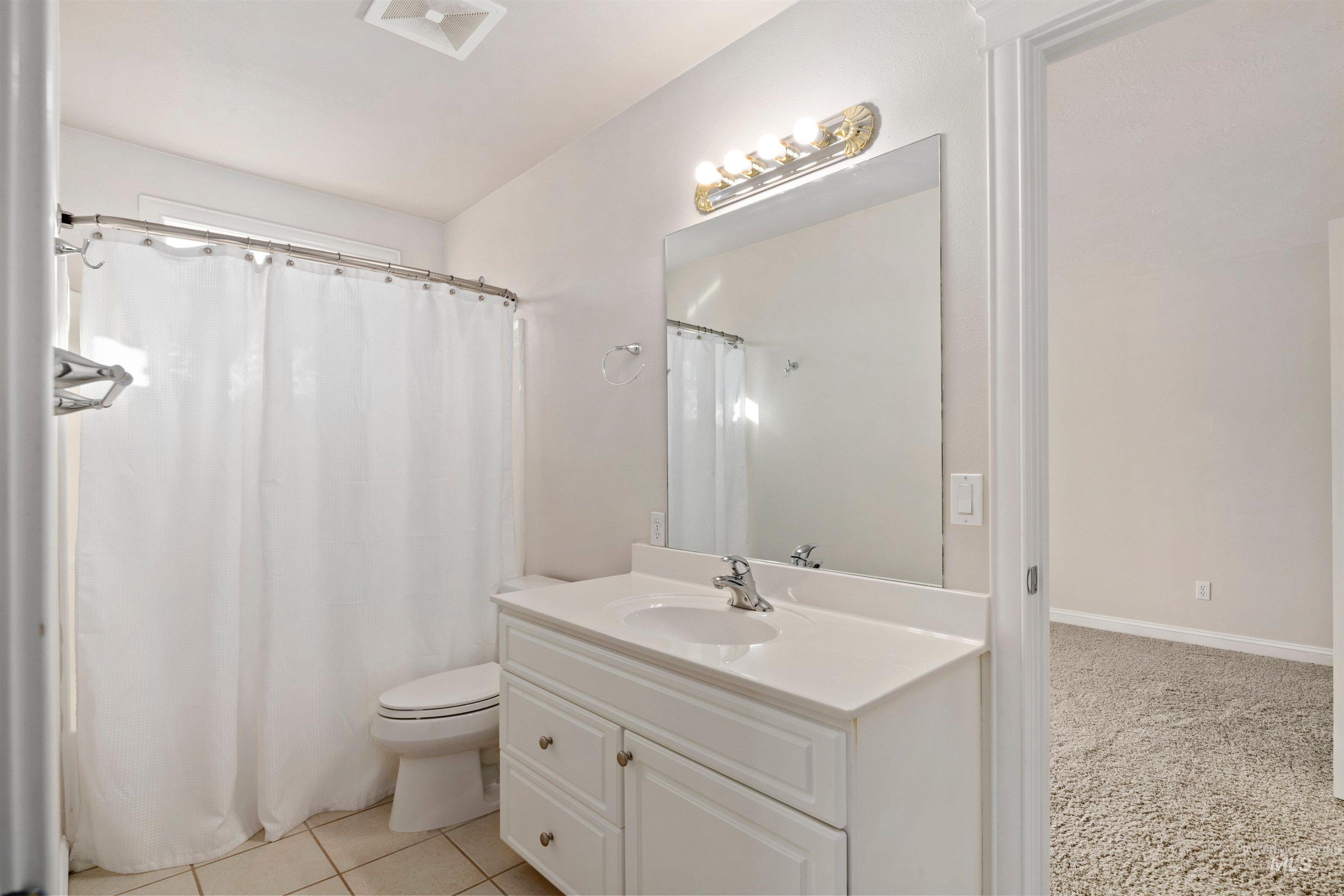 1574 S River Grove Way, Eagle, Idaho 83616, 5 Bedrooms, 3.5 Bathrooms, Residential For Sale, Price $1,020,000, 98967848