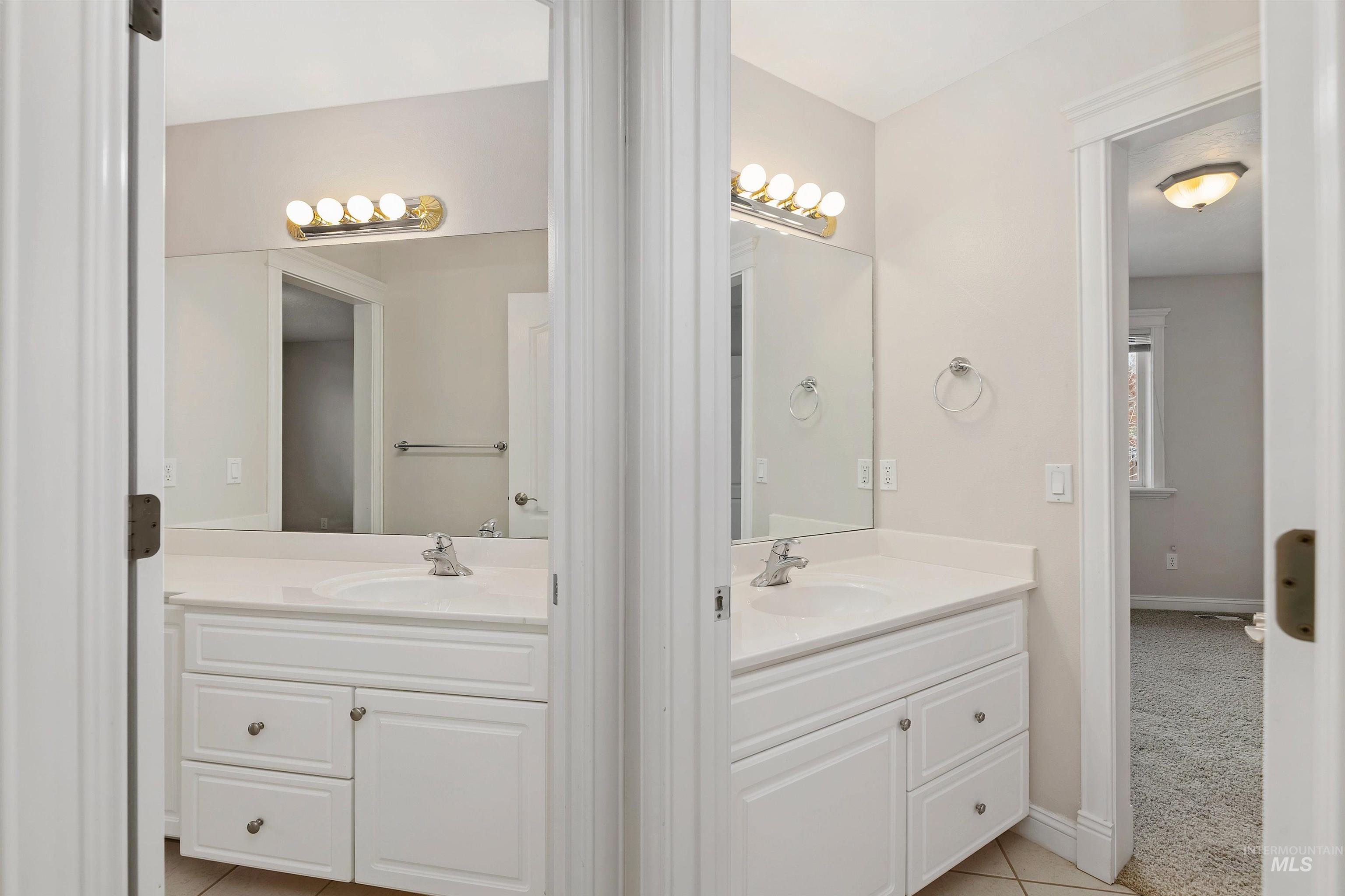 1574 S River Grove Way, Eagle, Idaho 83616, 5 Bedrooms, 3.5 Bathrooms, Residential For Sale, Price $1,020,000, 98967848