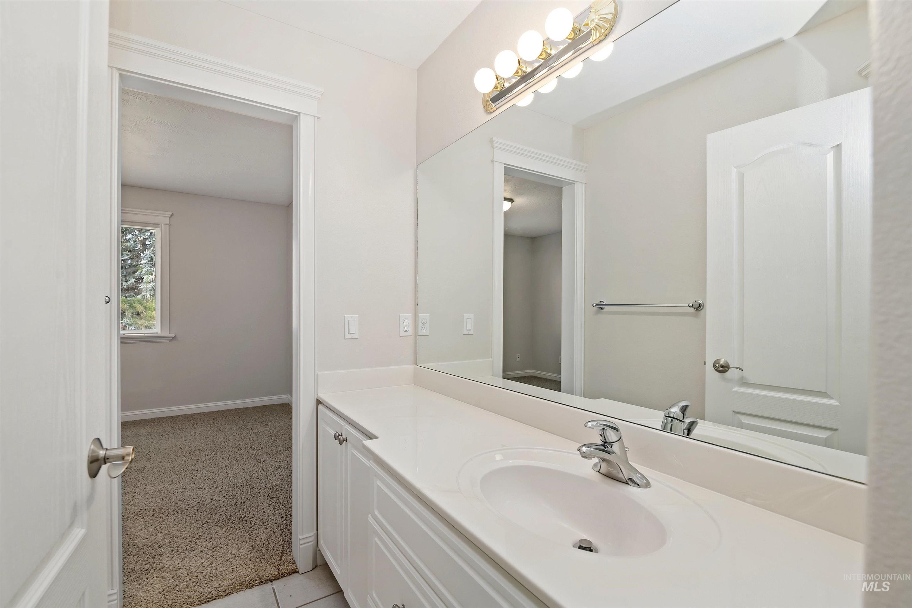 1574 S River Grove Way, Eagle, Idaho 83616, 5 Bedrooms, 3.5 Bathrooms, Residential For Sale, Price $1,020,000, 98967848