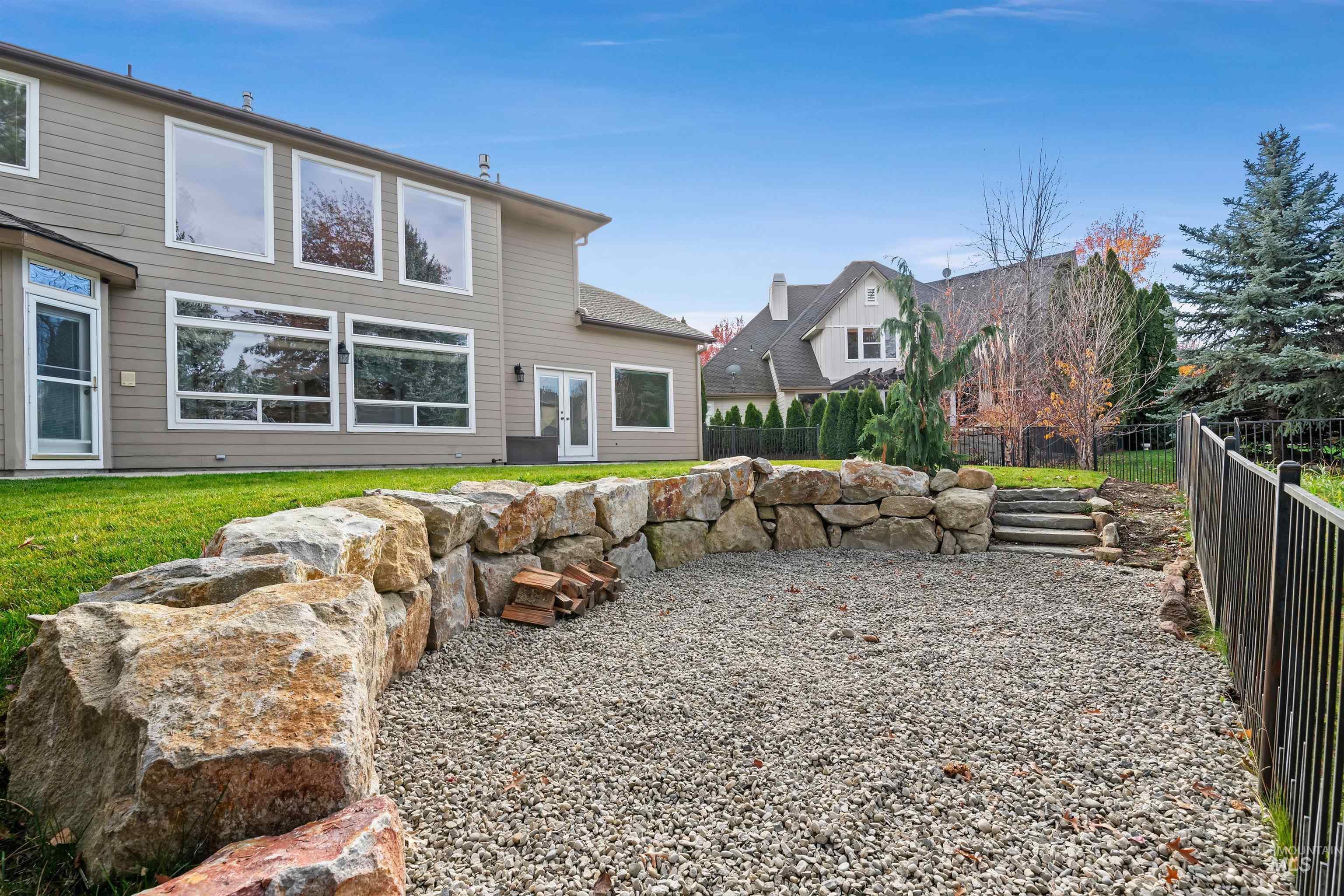 1574 S River Grove Way, Eagle, Idaho 83616, 5 Bedrooms, 3.5 Bathrooms, Residential For Sale, Price $1,020,000, 98967848