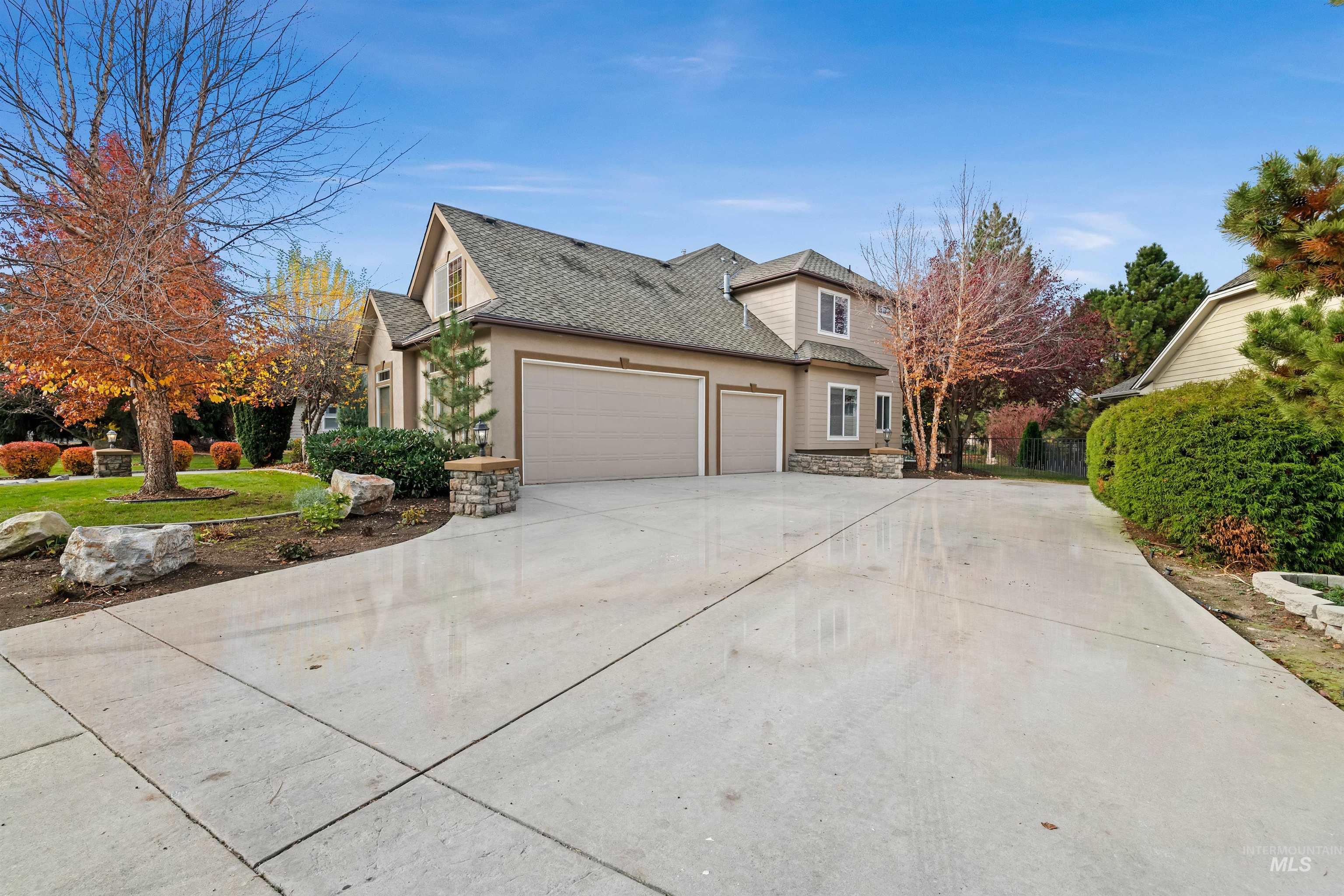 1574 S River Grove Way, Eagle, Idaho 83616, 5 Bedrooms, 3.5 Bathrooms, Residential For Sale, Price $1,020,000, 98967848