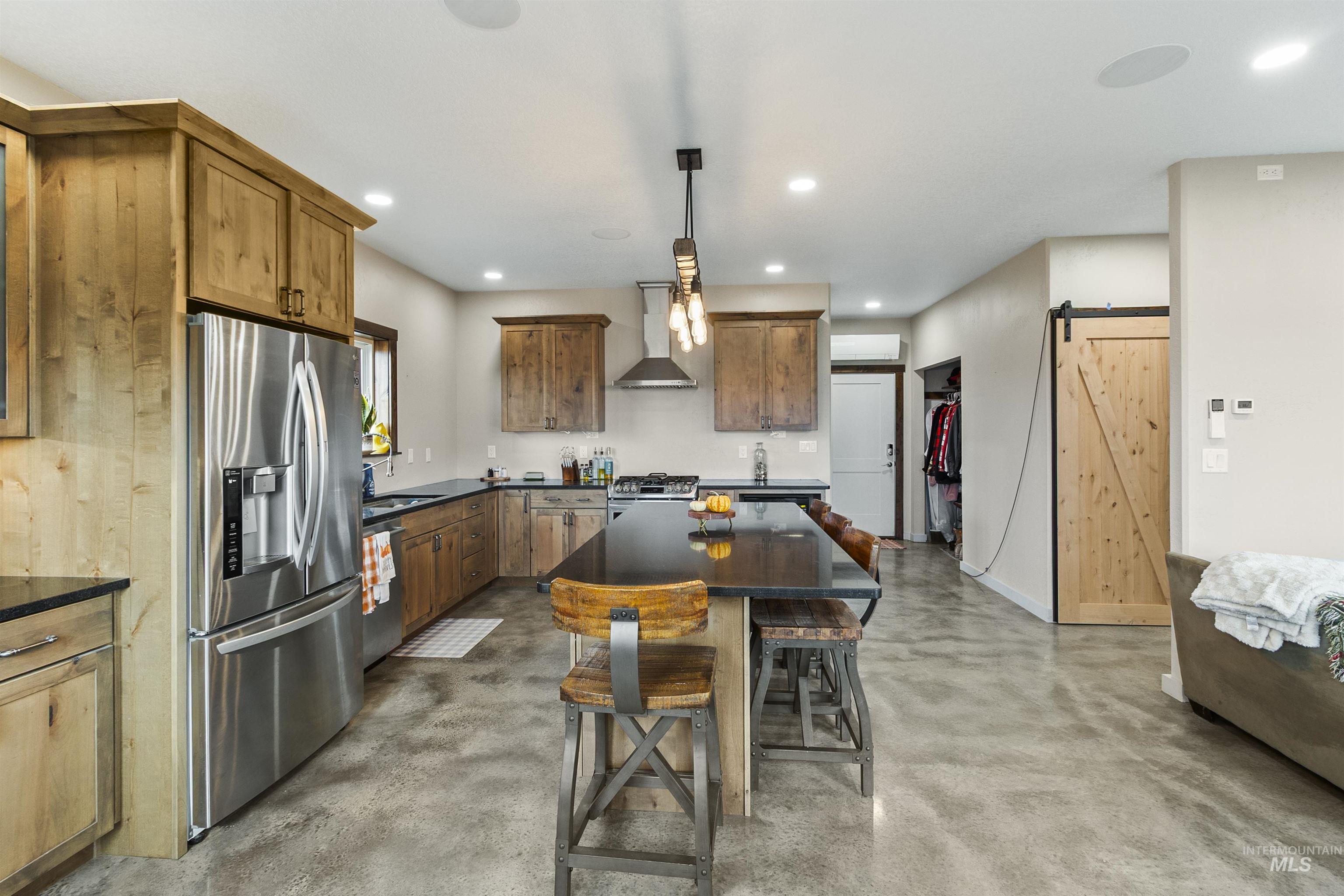 2943 Clyde Rd., Moscow, Idaho 83843, 2 Bedrooms, 1 Bathroom, Residential For Sale, Price $659,000, 98967854