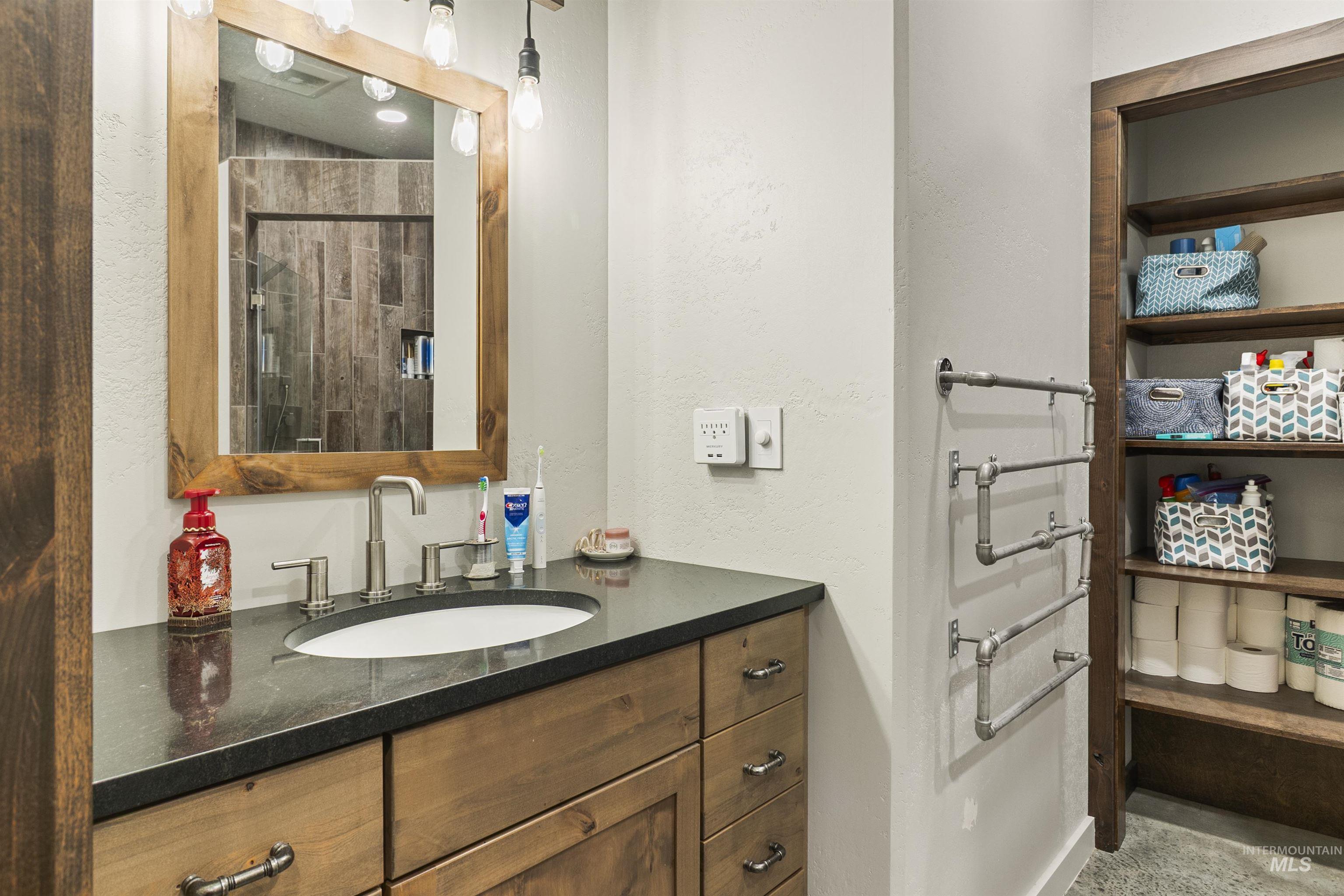 2943 Clyde Rd., Moscow, Idaho 83843, 2 Bedrooms, 1 Bathroom, Residential For Sale, Price $659,000, 98967854