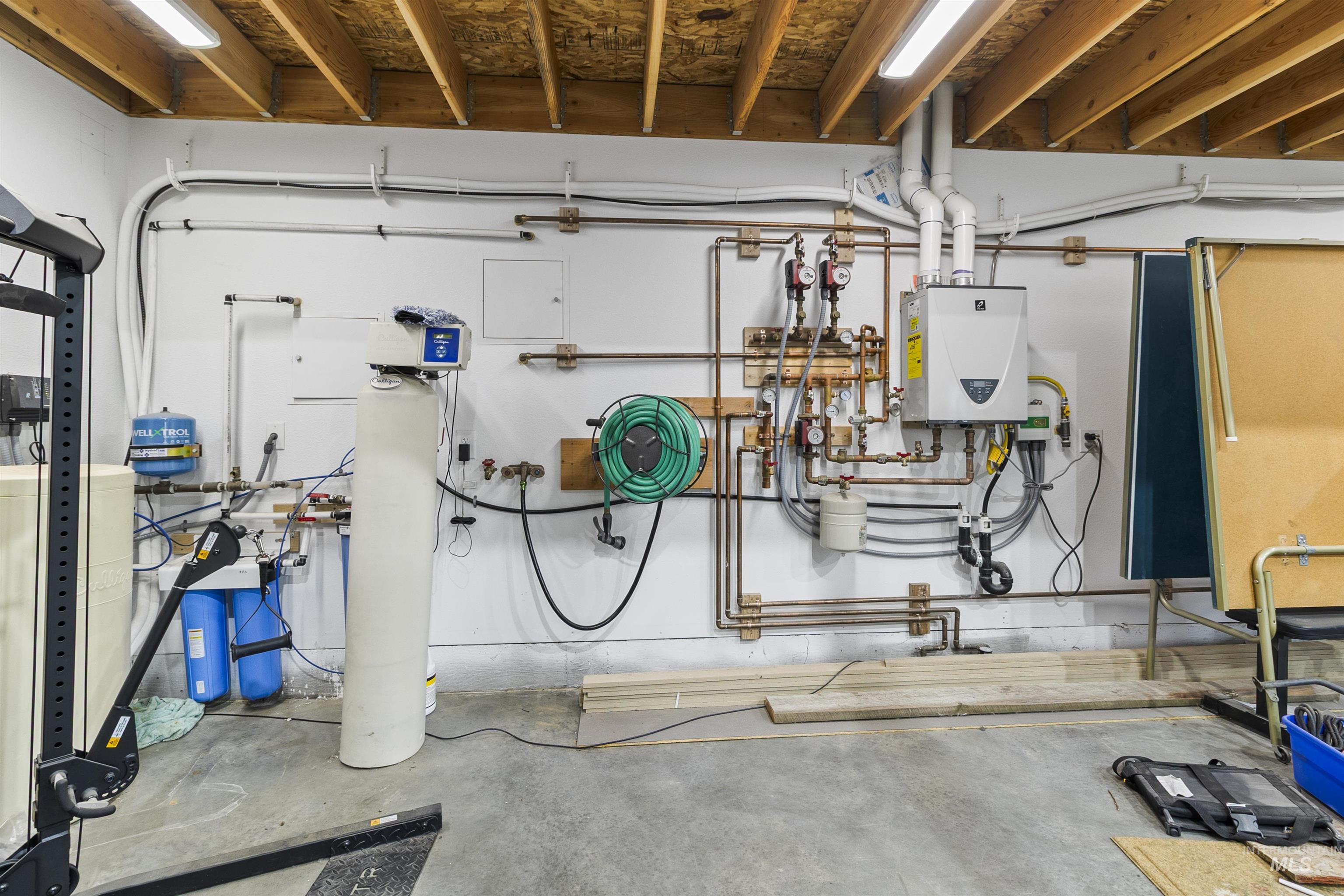 2943 Clyde Rd., Moscow, Idaho 83843, 2 Bedrooms, 1 Bathroom, Residential For Sale, Price $659,000, 98967854