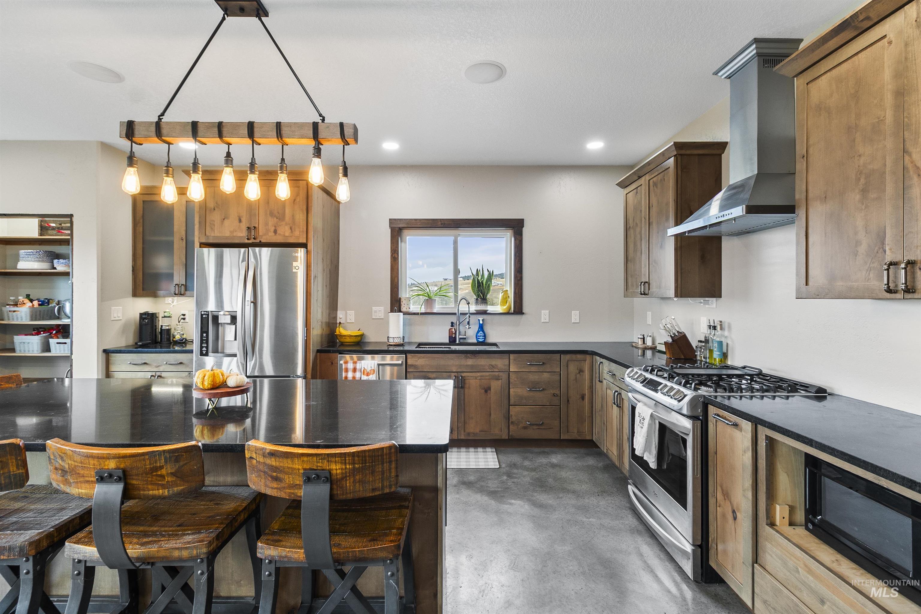 2943 Clyde Rd., Moscow, Idaho 83843, 2 Bedrooms, 1 Bathroom, Residential For Sale, Price $659,000, 98967854