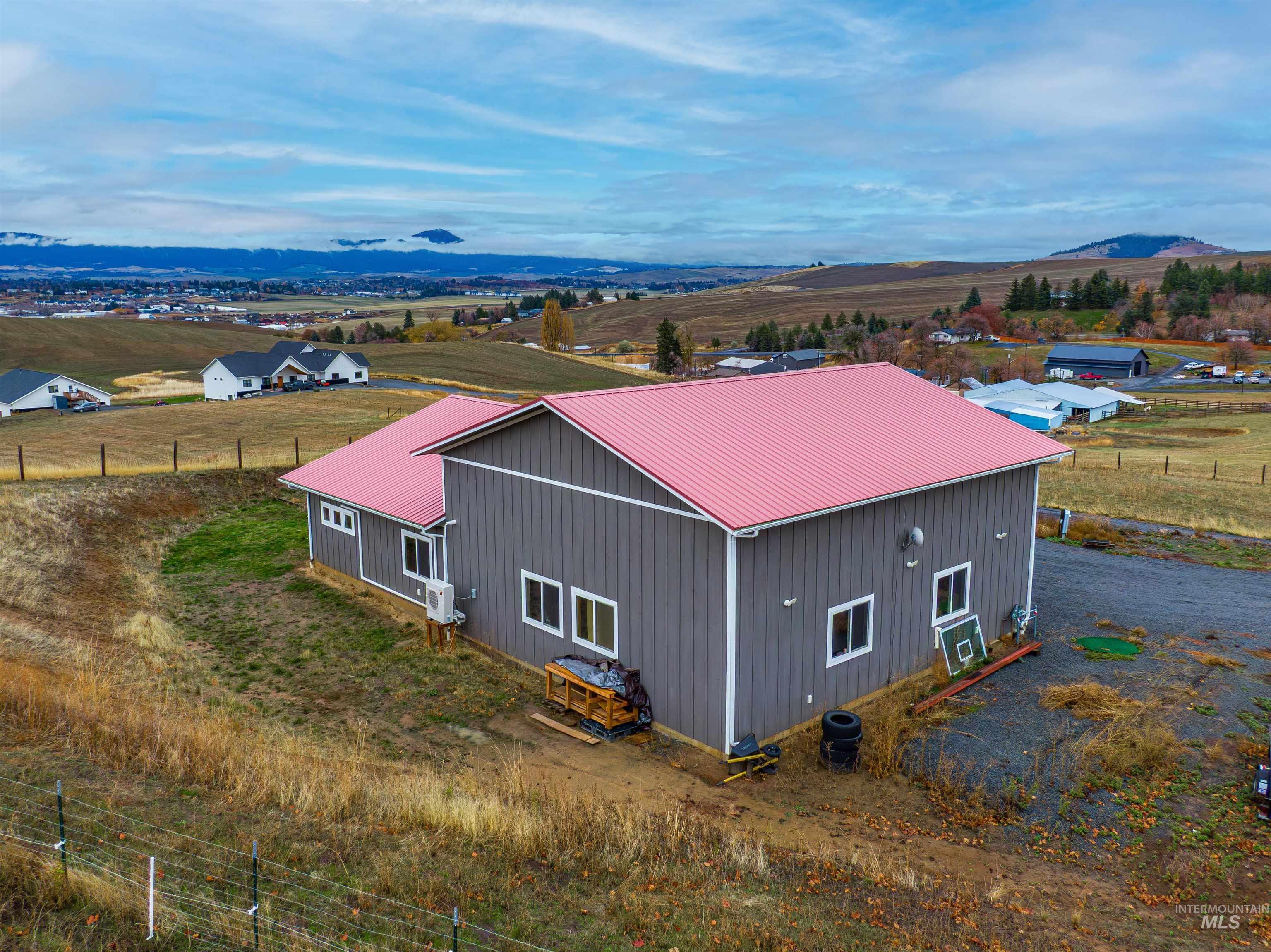 2943 Clyde Rd., Moscow, Idaho 83843, 2 Bedrooms, 1 Bathroom, Residential For Sale, Price $659,000, 98967854