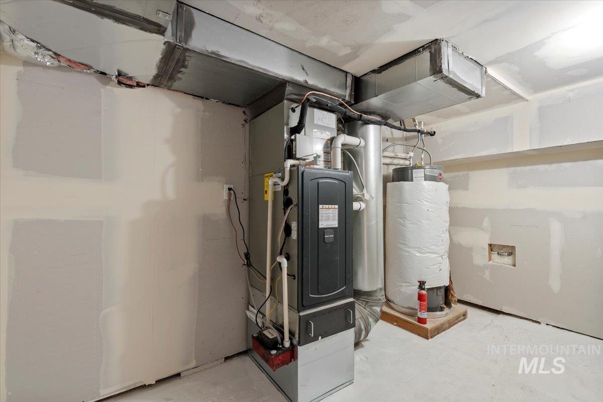 210 E Golden Gate Ave, Wilder, Idaho 83676, 2 Bedrooms, 1 Bathroom, Residential For Sale, Price $334,900, 98967860