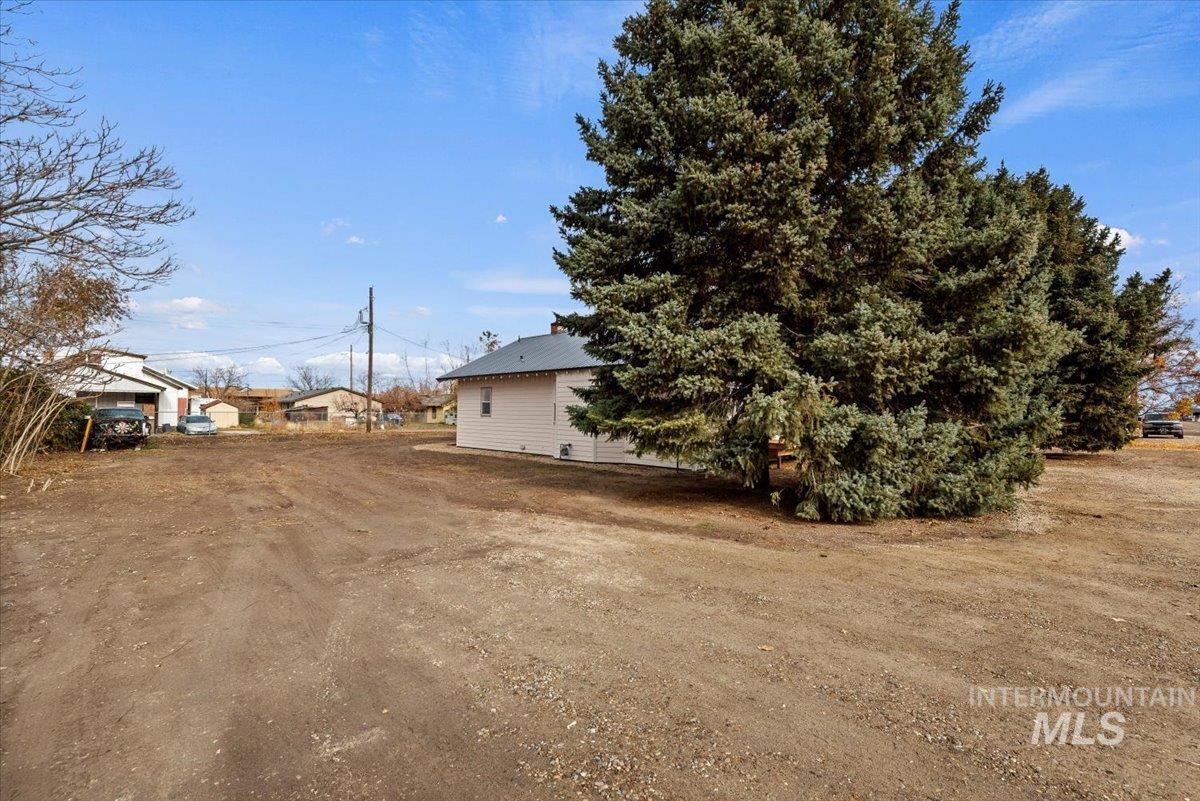 210 E Golden Gate Ave, Wilder, Idaho 83676, 2 Bedrooms, 1 Bathroom, Residential For Sale, Price $334,900, 98967860